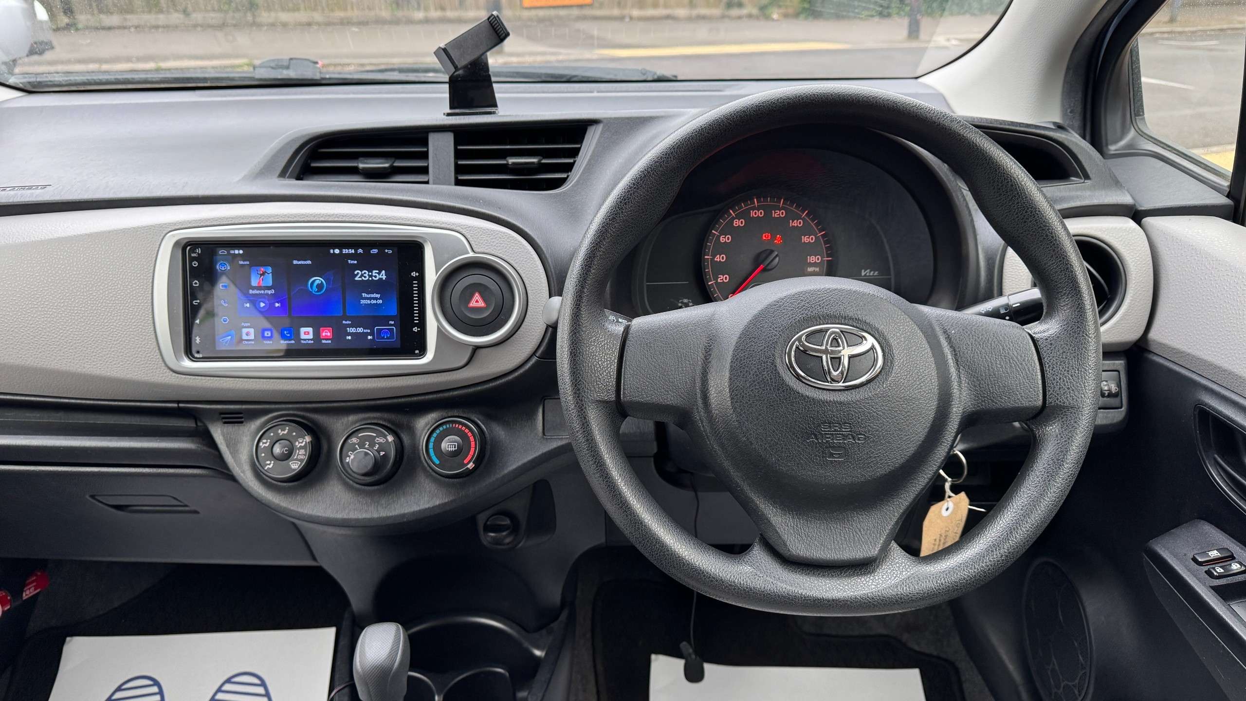 2012 TOYOTA VITZ 2012 TOYOTA VITZ