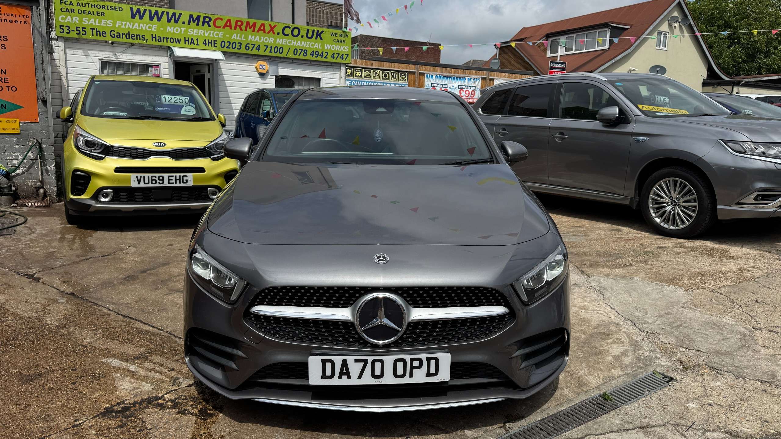 A 2020 MERCEDES-BENZ A CLASS 1.3 A200 AMG Line Saloon 4dr Petrol 7G-DCT Euro 6 (s/s) (163 ps) A 2020 MERCEDES-BENZ A CLASS 1.3 A200 AMG Line Saloon 4dr Petrol 7G-DCT Euro 6 (s/s) (163 ps)