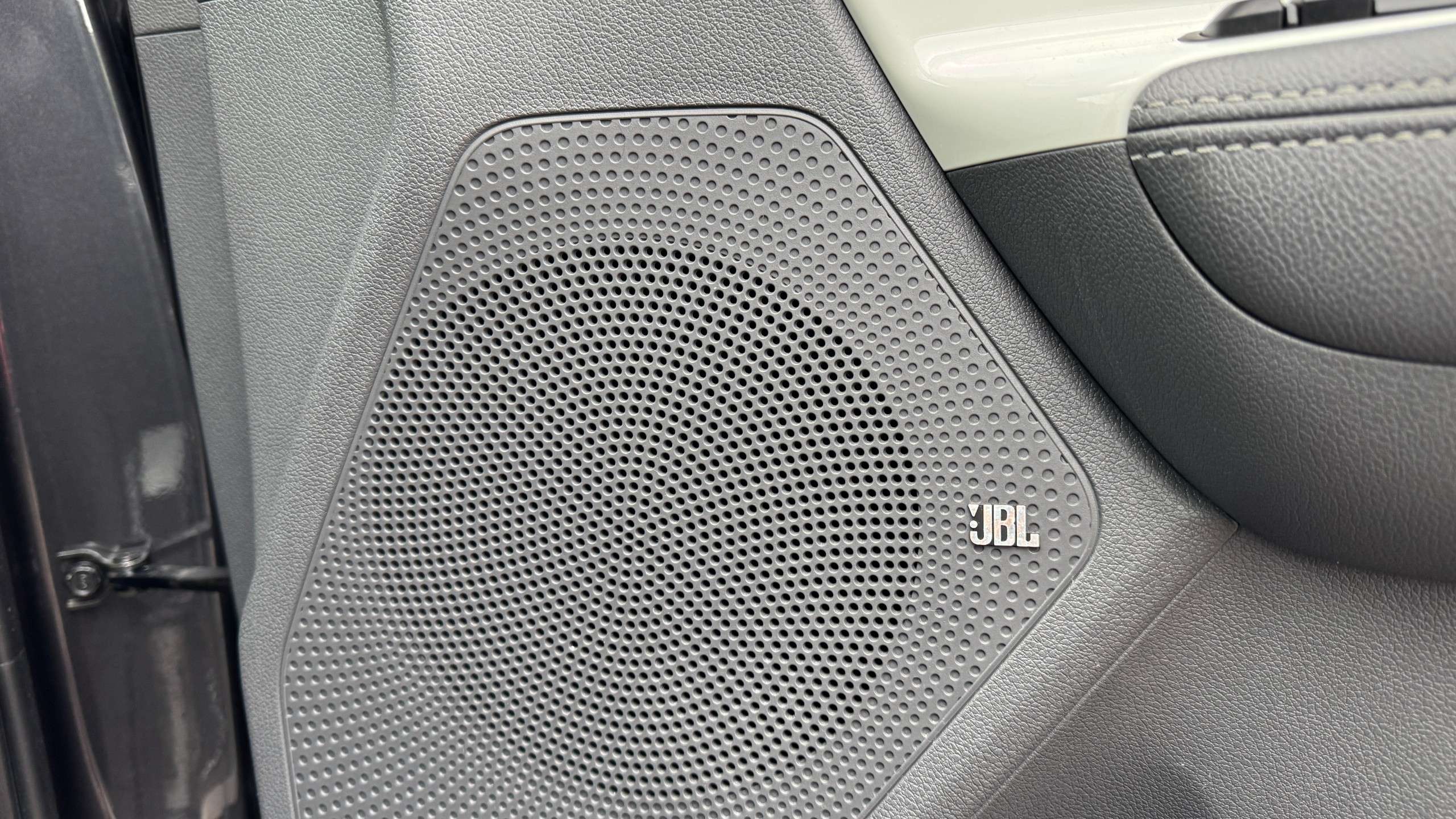 2017 KIA NIRO 2017 KIA NIRO