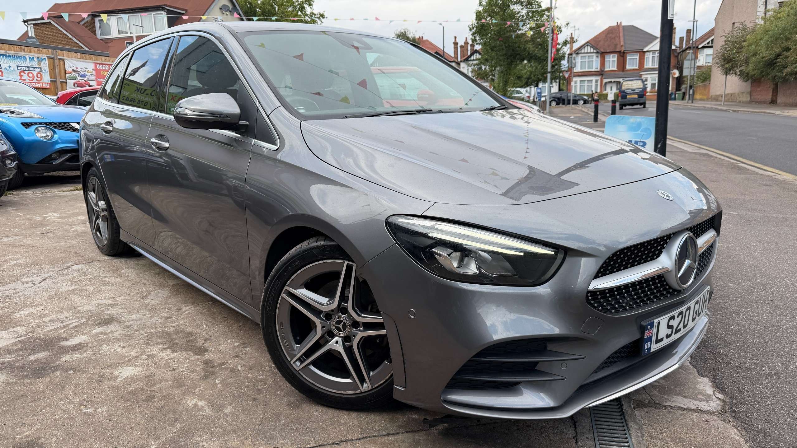 A 2020 MERCEDES-BENZ B CLASS 1.3 B180 AMG Line (Executive) MPV 5dr Petrol 7G-DCT Euro 6 (s/s) (136 ps) A 2020 MERCEDES-BENZ B CLASS 1.3 B180 AMG Line (Executive) MPV 5dr Petrol 7G-DCT Euro 6 (s/s) (136 ps)