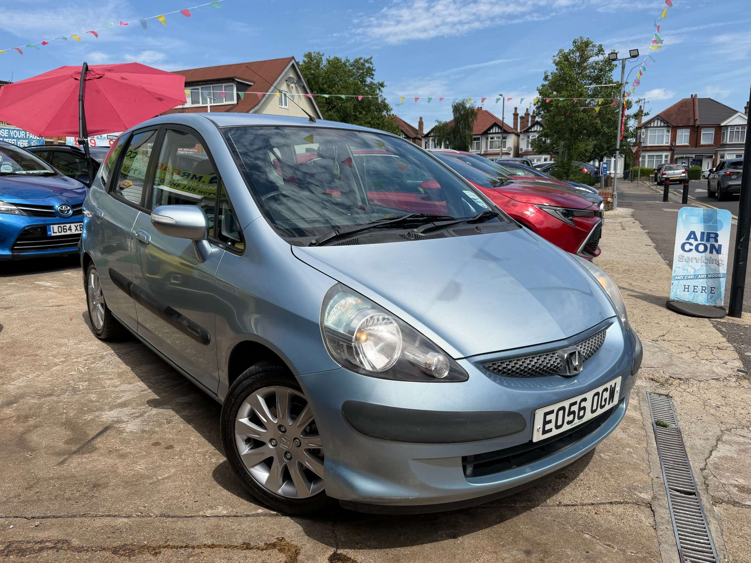A 2006 HONDA JAZZ 1.4 i-DSI SE Hatchback 5dr Petrol CVT-7 (139 g/km, 82 bhp) A 2006 HONDA JAZZ 1.4 i-DSI SE Hatchback 5dr Petrol CVT-7 (139 g/km, 82 bhp)