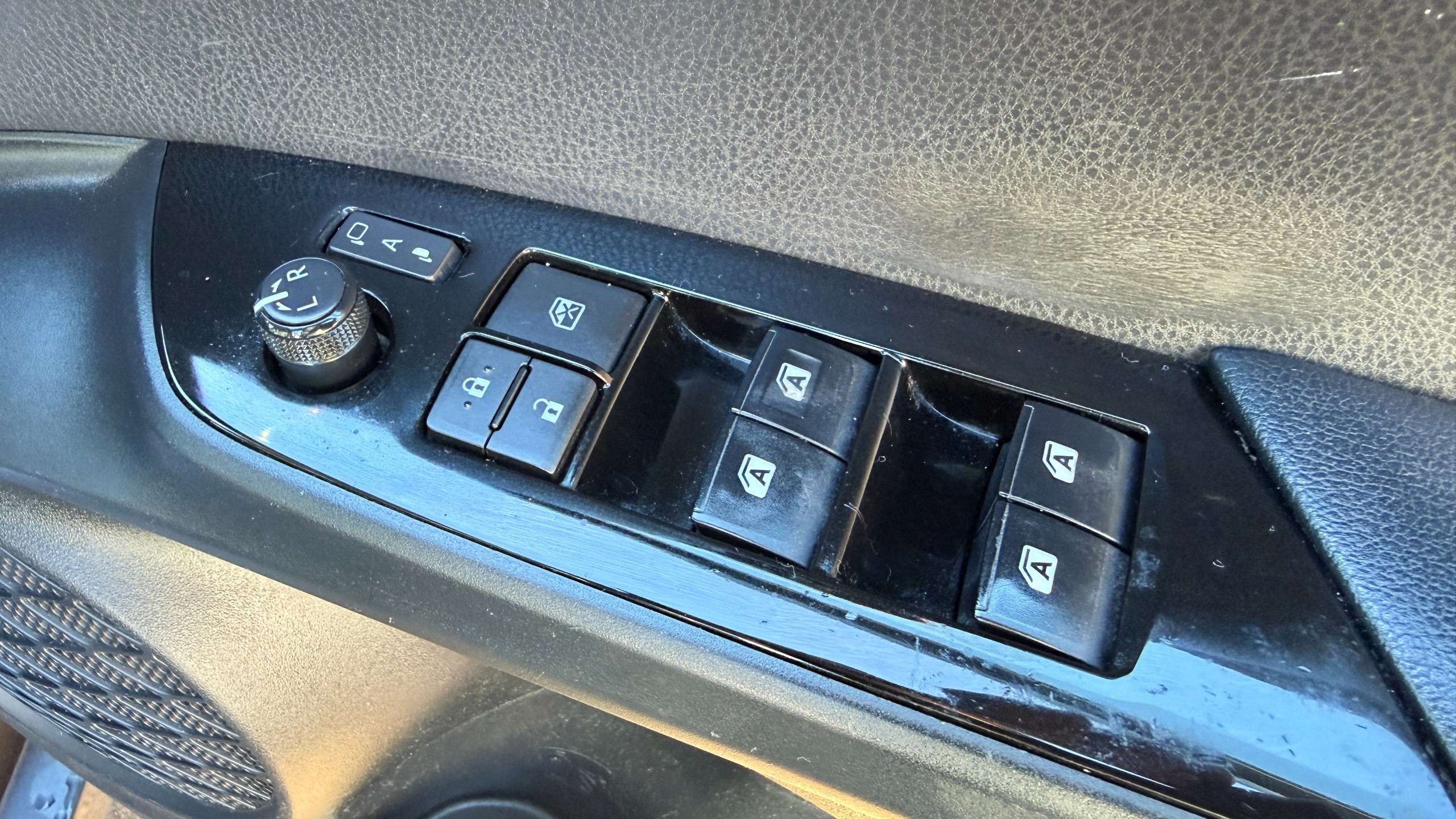2018 TOYOTA PRIUS 2018 TOYOTA PRIUS