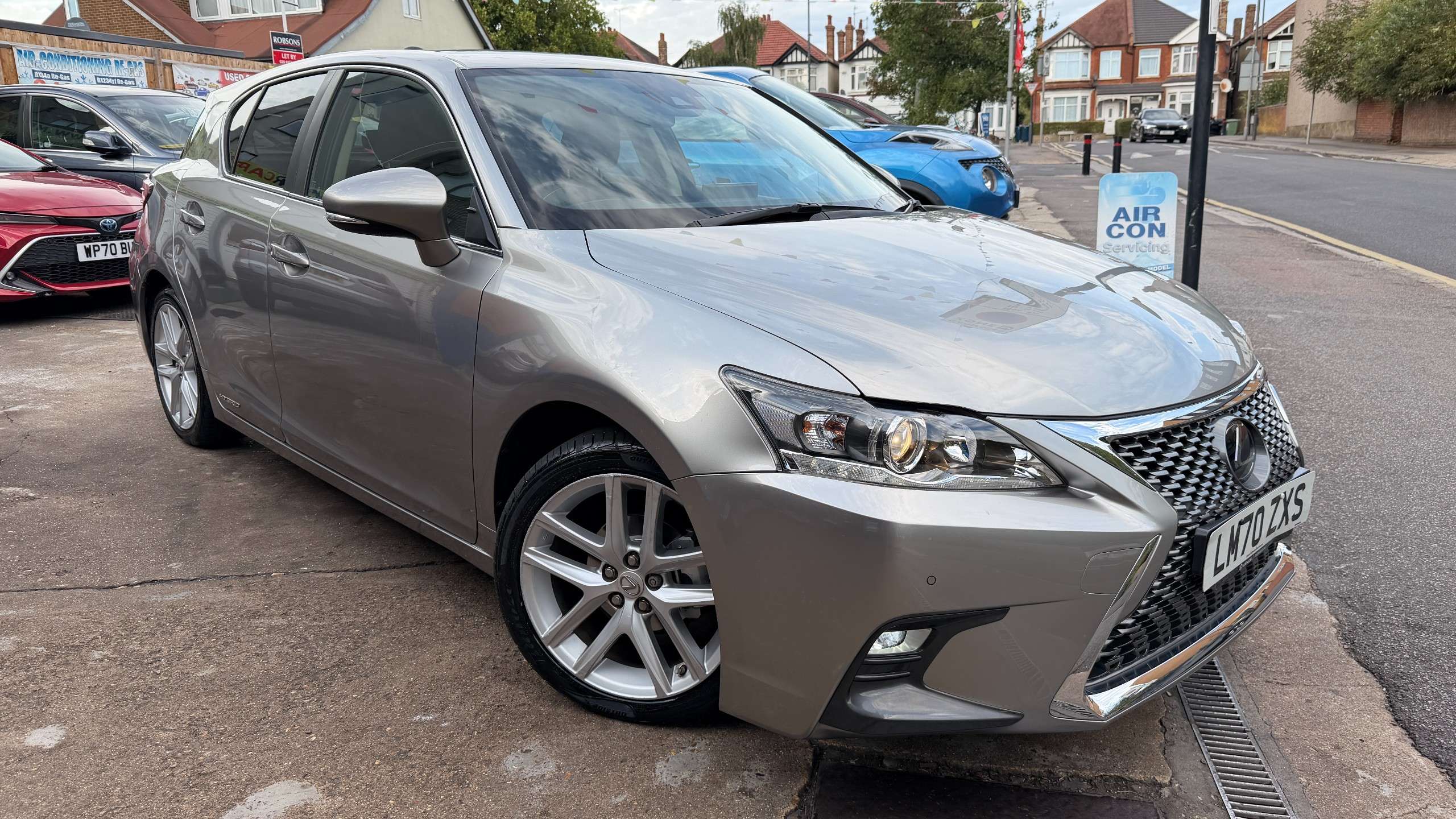 A 2020 LEXUS CT 1.8 200h Hatchback 5dr Petrol Hybrid E-CVT Euro 6 (s/s) (136 ps) A 2020 LEXUS CT 1.8 200h Hatchback 5dr Petrol Hybrid E-CVT Euro 6 (s/s) (136 ps)