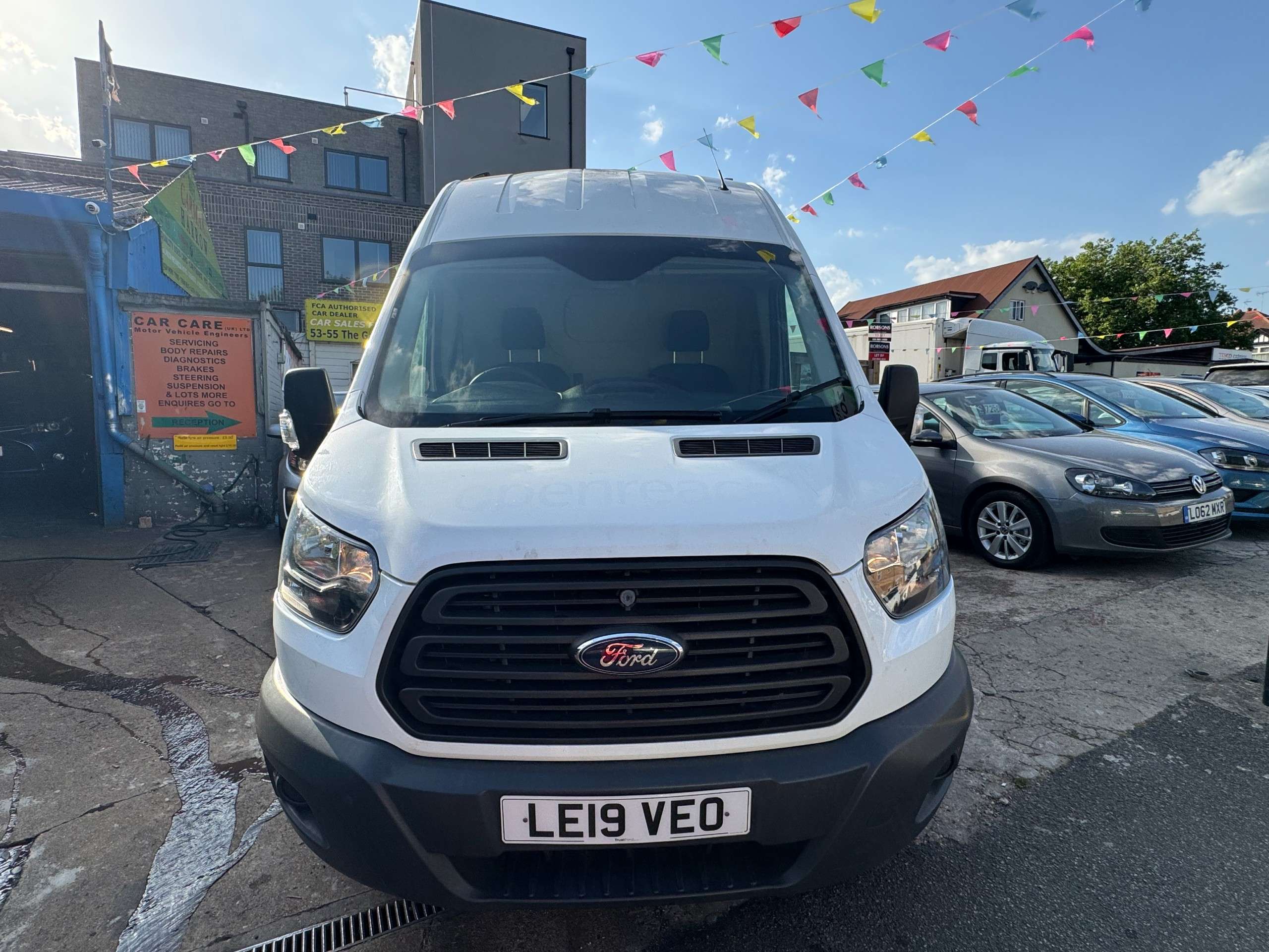 A 2019 FORD TRANSIT 2.0 350 EcoBlue Panel Van 5dr Diesel Manual FWD L2 H3 Euro 6 (130 ps) A 2019 FORD TRANSIT 2.0 350 EcoBlue Panel Van 5dr Diesel Manual FWD L2 H3 Euro 6 (130 ps)
