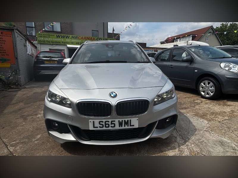 A 2015 BMW 2 SERIES GRAN TOURER 2.0 220i M Sport MPV 5dr Petrol Auto Euro 6 (s/s) (192 ps) A 2015 BMW 2 SERIES GRAN TOURER 2.0 220i M Sport MPV 5dr Petrol Auto Euro 6 (s/s) (192 ps)