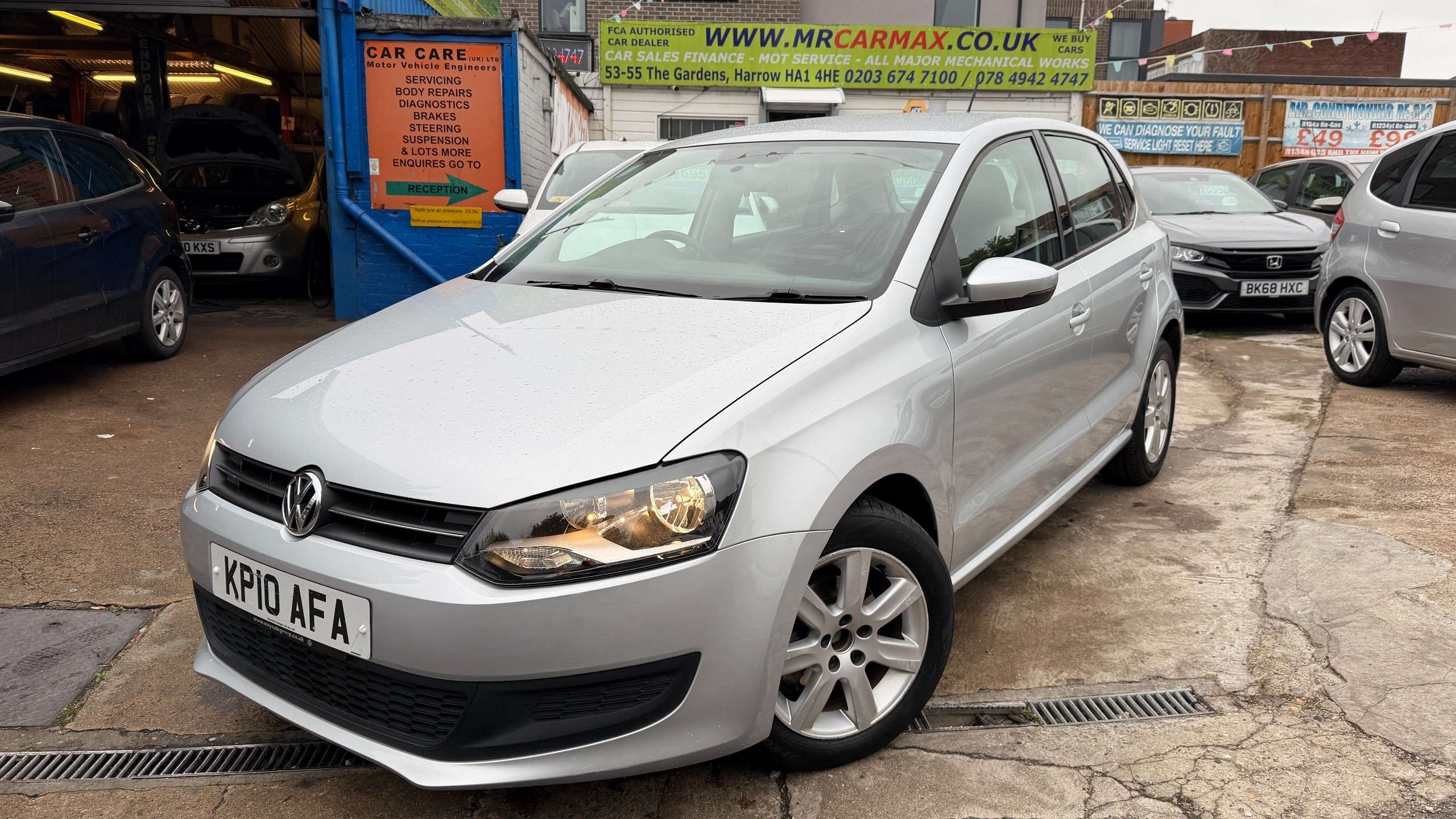 A 2010 VOLKSWAGEN POLO 1.4 SE Hatchback 5dr Petrol DSG Euro 5 (85 ps) A 2010 VOLKSWAGEN POLO 1.4 SE Hatchback 5dr Petrol DSG Euro 5 (85 ps)