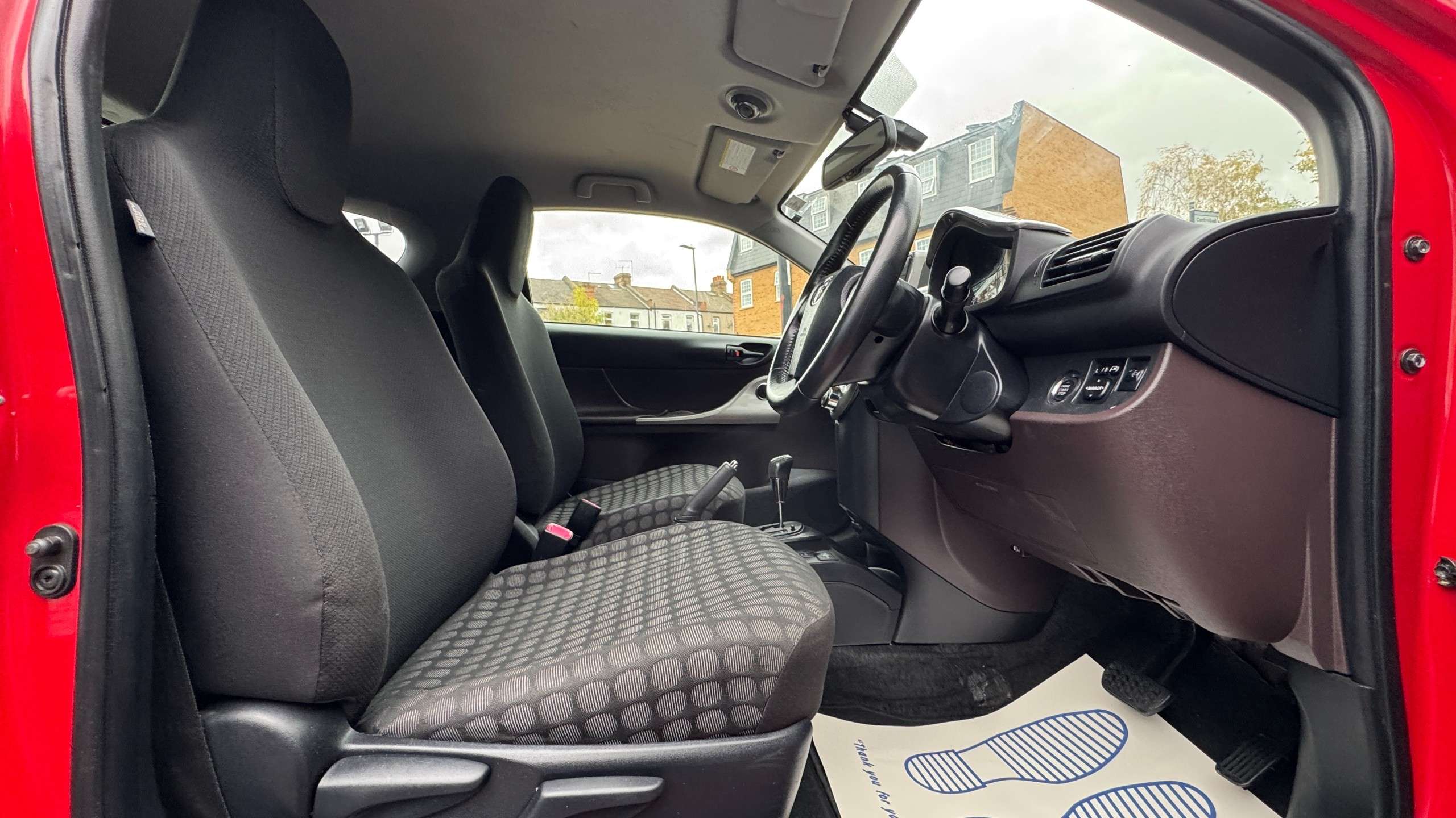 2012 TOYOTA IQ 2012 TOYOTA IQ