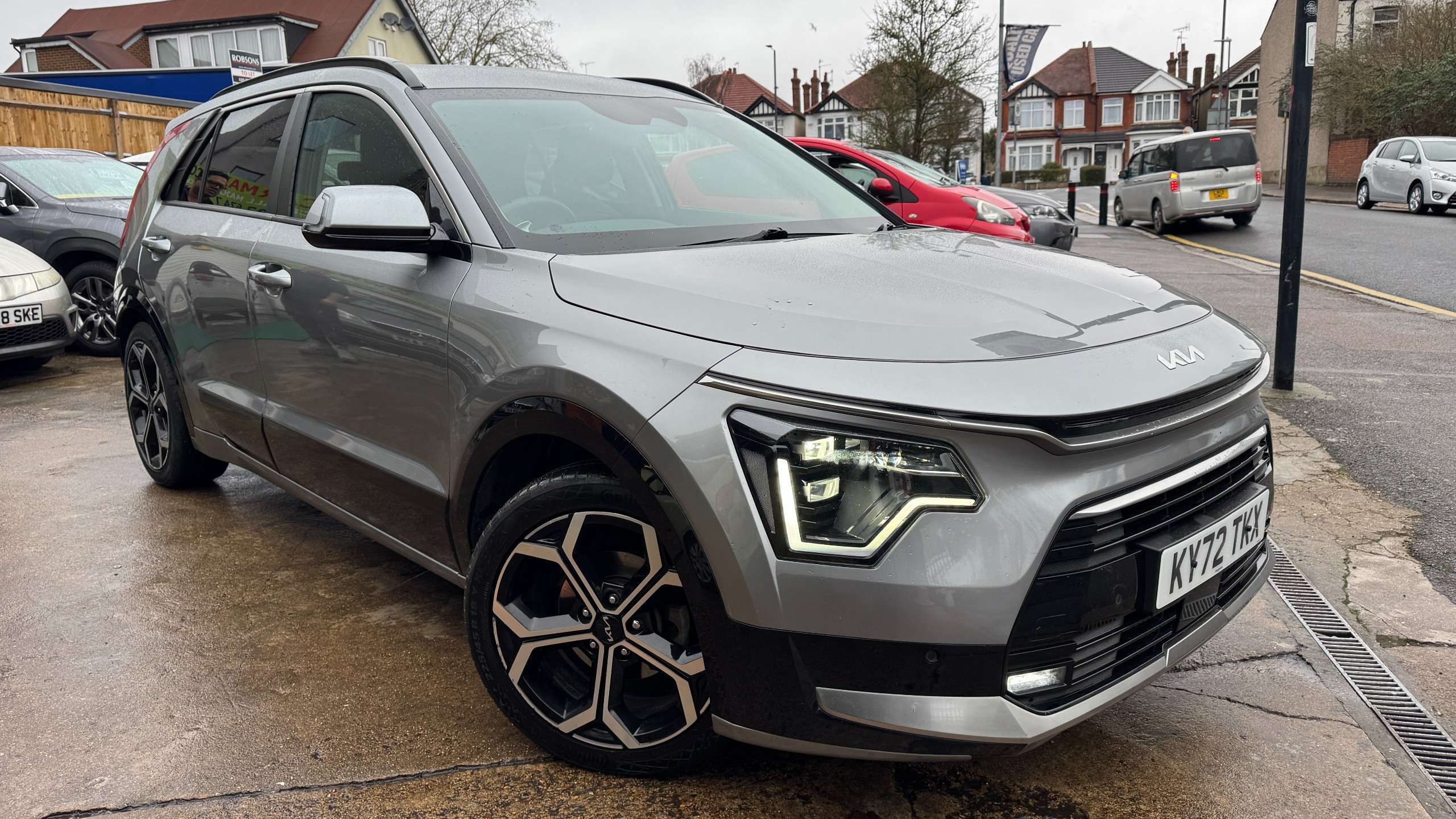 A 2022 KIA NIRO 1.6h GDi 3 SUV 5dr Petrol Hybrid DCT Euro 6 (s/s) (139 bhp) A 2022 KIA NIRO 1.6h GDi 3 SUV 5dr Petrol Hybrid DCT Euro 6 (s/s) (139 bhp)