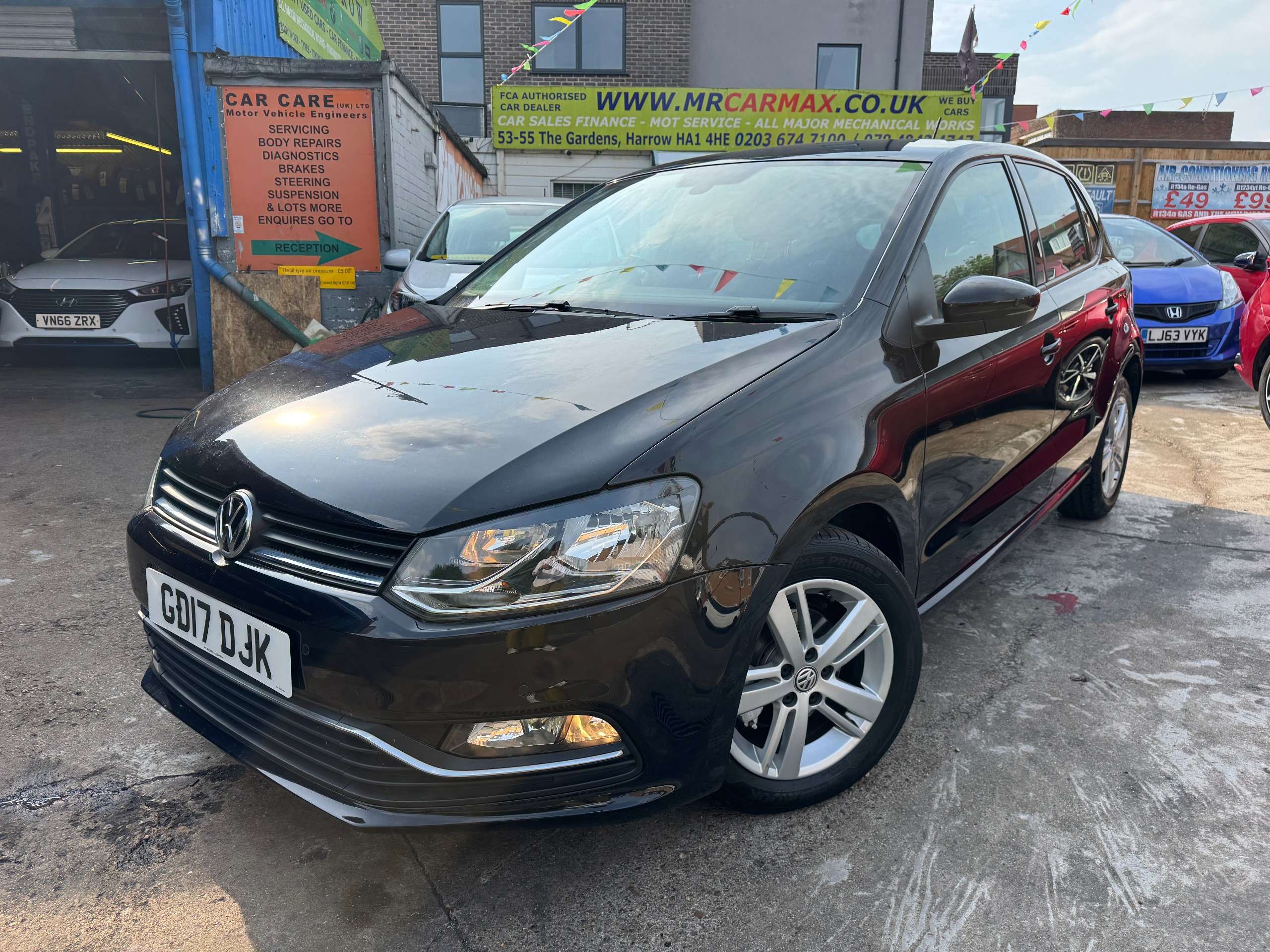 A 2017 VOLKSWAGEN POLO 1.2 TSI BlueMotion Tech Match Edition Hatchback 5dr Petrol DSG Euro 6 (s/s) (90 ps) A 2017 VOLKSWAGEN POLO 1.2 TSI BlueMotion Tech Match Edition Hatchback 5dr Petrol DSG Euro 6 (s/s) (90 ps)
