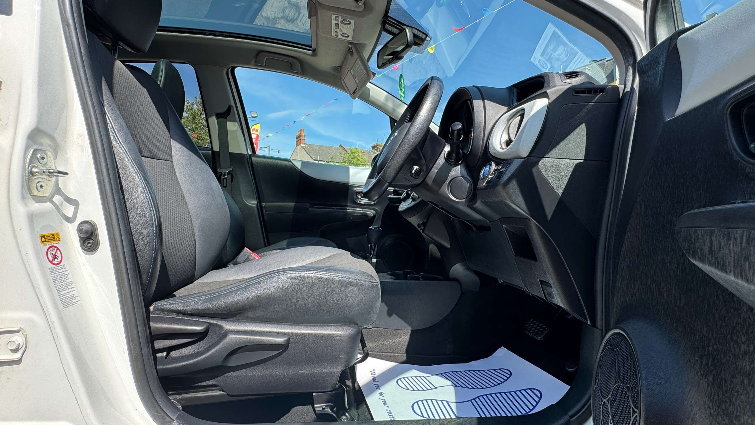2012 TOYOTA YARIS 2012 TOYOTA YARIS