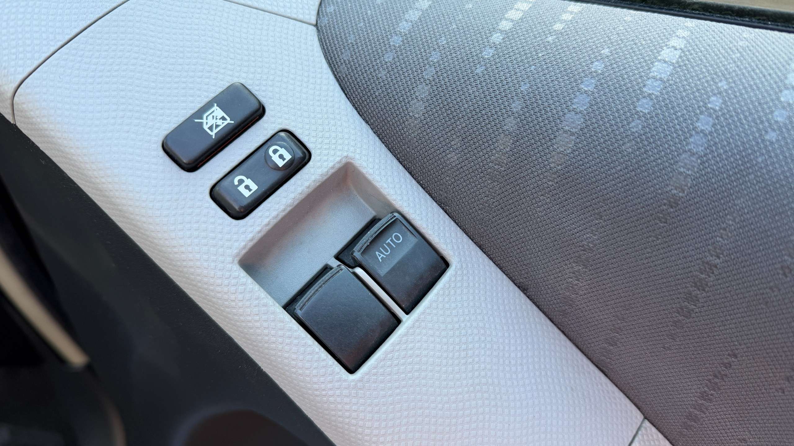 2010 TOYOTA YARIS 2010 TOYOTA YARIS