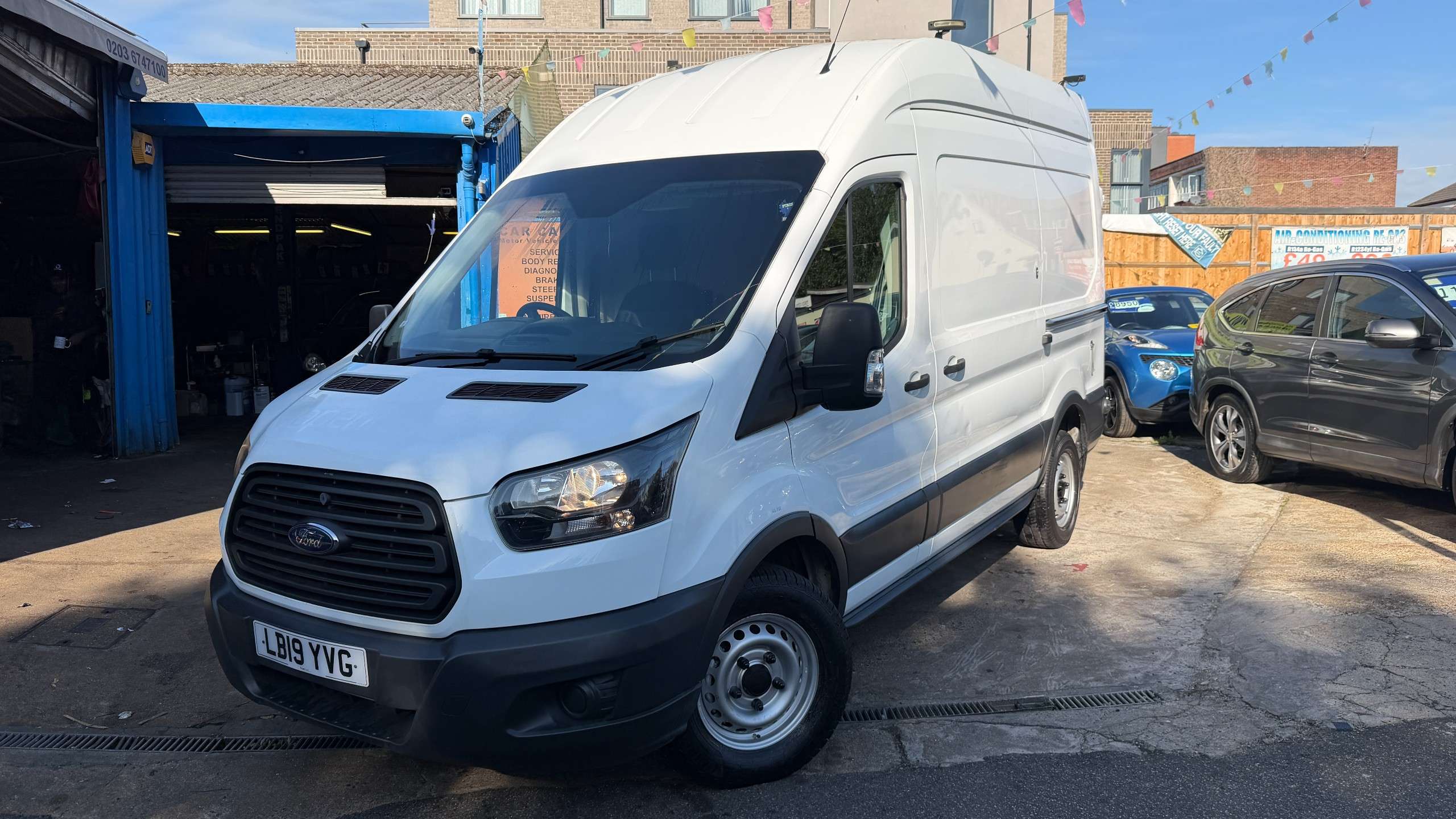 A 2019 FORD TRANSIT 2.0 350 EcoBlue Panel Van 5dr Diesel Manual FWD L2 H3 Euro 6 (130 ps) A 2019 FORD TRANSIT 2.0 350 EcoBlue Panel Van 5dr Diesel Manual FWD L2 H3 Euro 6 (130 ps)