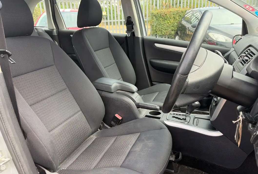 A 2007 MERCEDES-BENZ B CLASS 1.5 B150 SE MPV 5dr Petrol Autotronic (166 g/km, 95 bhp) A 2007 MERCEDES-BENZ B CLASS 1.5 B150 SE MPV 5dr Petrol Autotronic (166 g/km, 95 bhp)