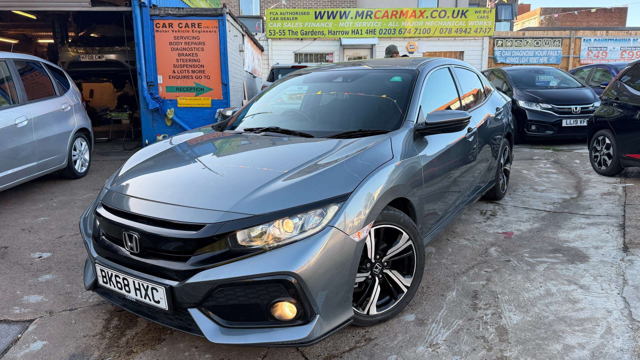 A 2018 HONDA CIVIC 1.0 VTEC Turbo SR Hatchback 5dr Petrol CVT Euro 6 (s/s) (126 ps) A 2018 HONDA CIVIC 1.0 VTEC Turbo SR Hatchback 5dr Petrol CVT Euro 6 (s/s) (126 ps)