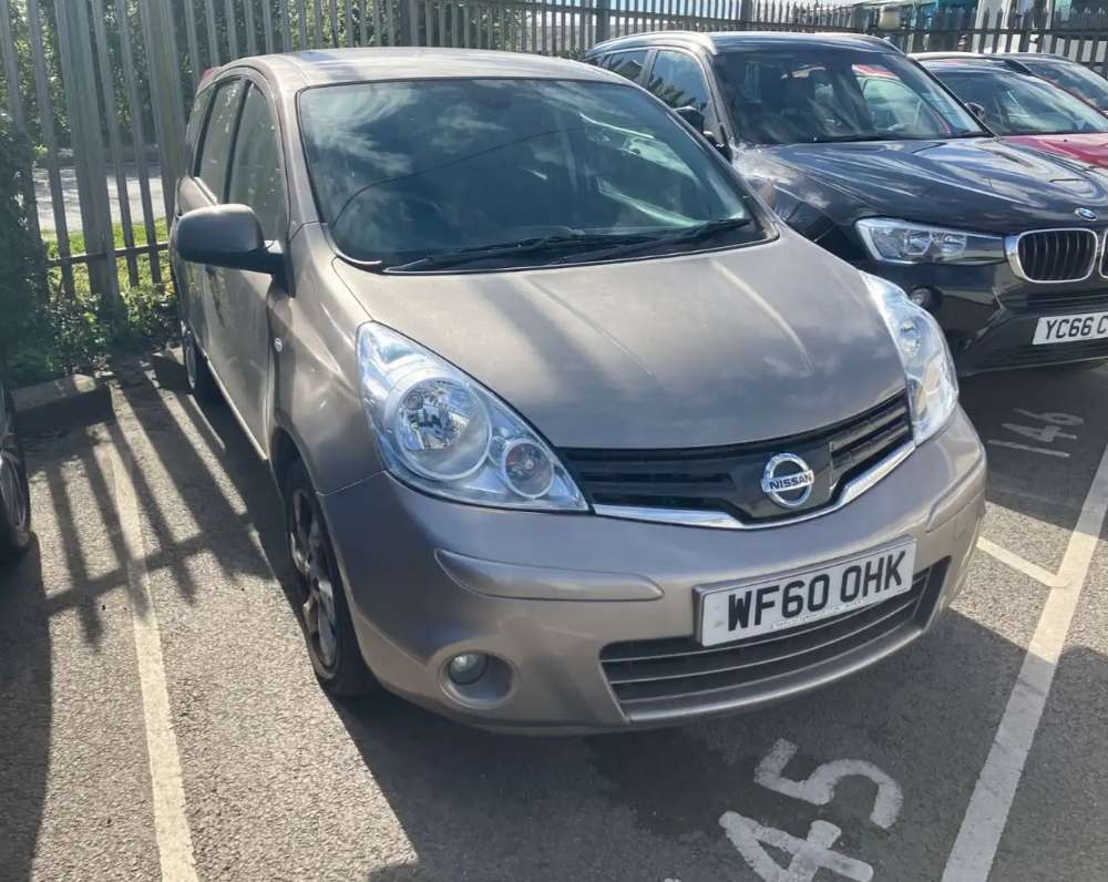 A 2011 NISSAN NOTE 1.6 16V Tekna Hatchback 5dr Petrol Auto Euro 5 (110 ps) A 2011 NISSAN NOTE 1.6 16V Tekna Hatchback 5dr Petrol Auto Euro 5 (110 ps)