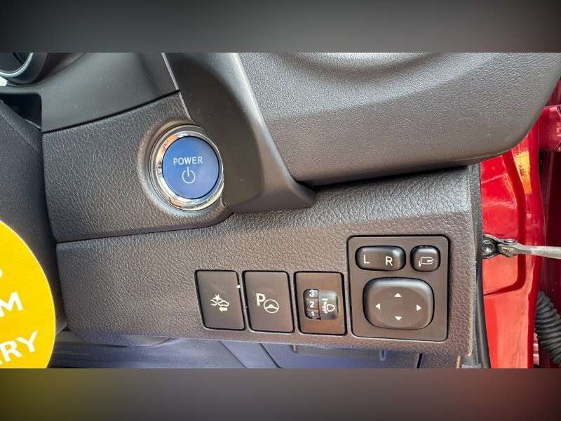 2018 TOYOTA AURIS 2018 TOYOTA AURIS