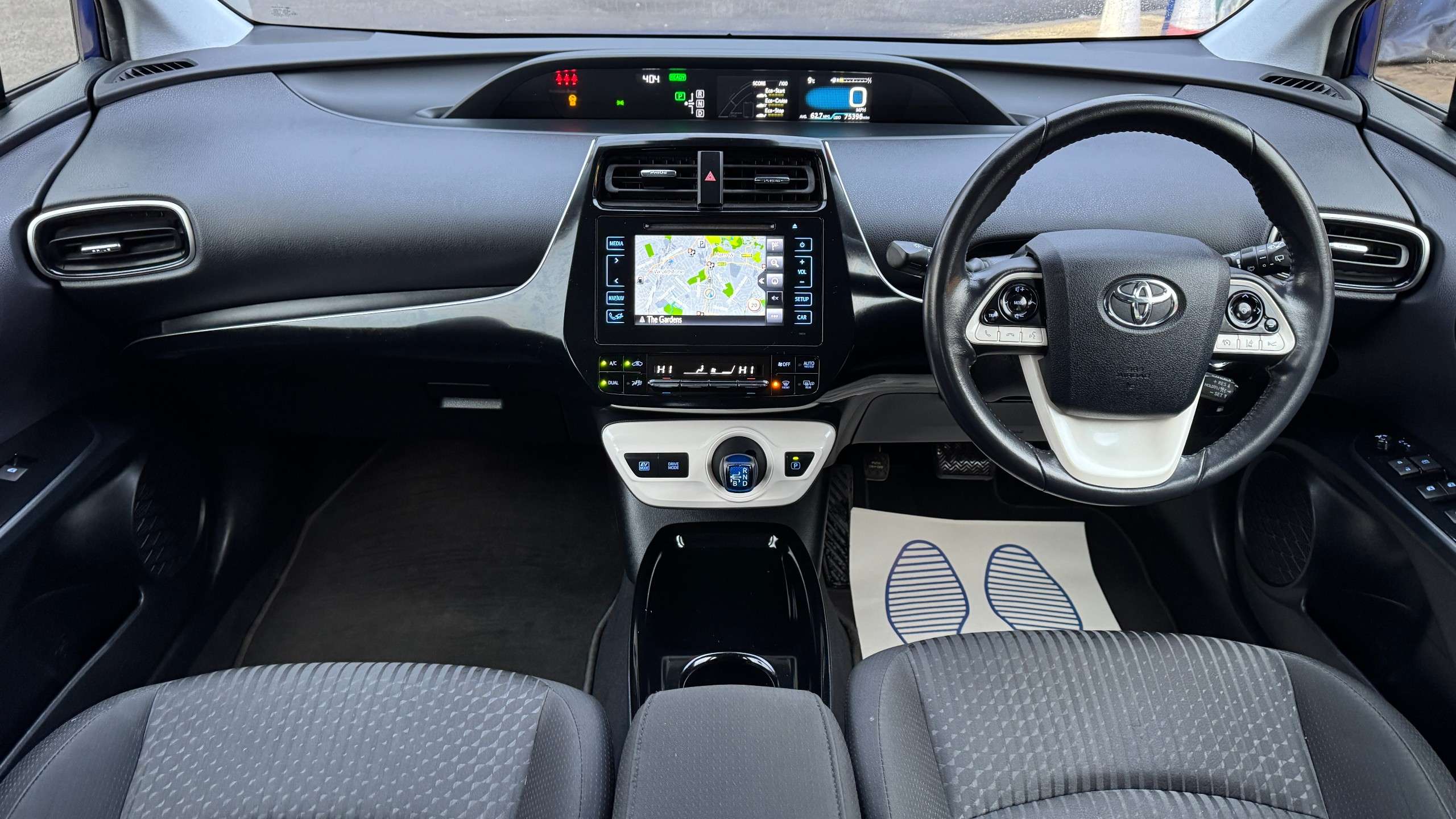 2018 TOYOTA PRIUS 2018 TOYOTA PRIUS