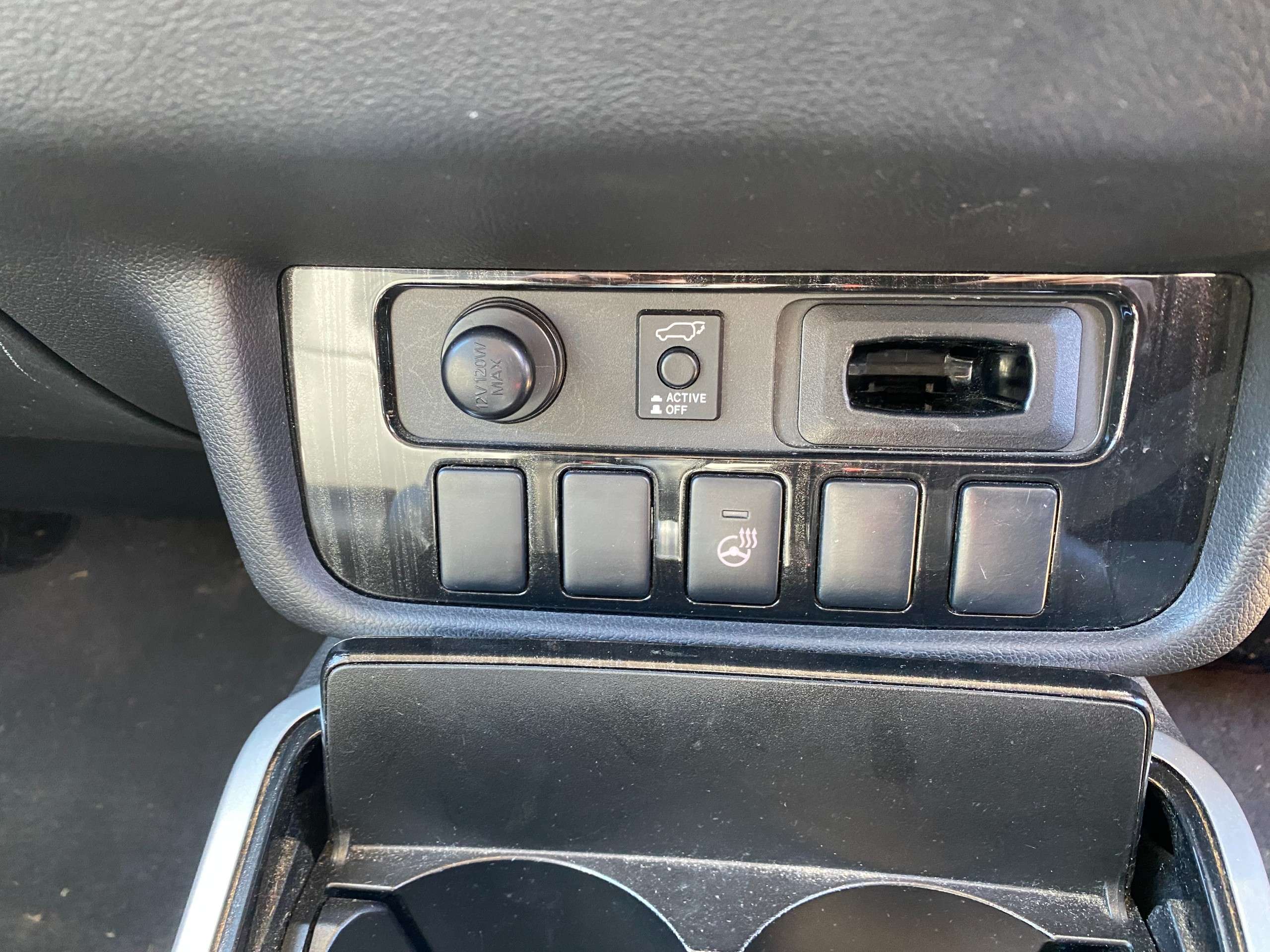 2016 MITSUBISHI OUTLANDER 2016 MITSUBISHI OUTLANDER