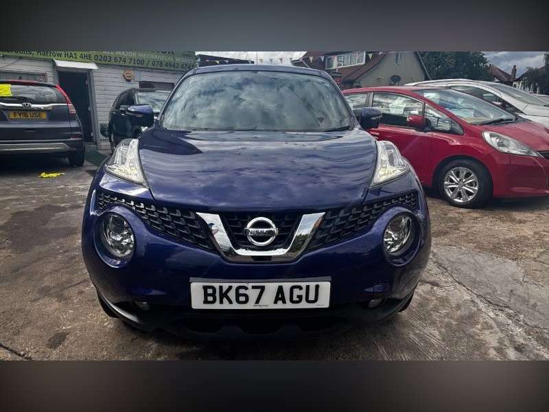 A 2017 NISSAN JUKE 1.6 Tekna SUV 5dr Petrol XTRON Euro 6 (117 ps) A 2017 NISSAN JUKE 1.6 Tekna SUV 5dr Petrol XTRON Euro 6 (117 ps)