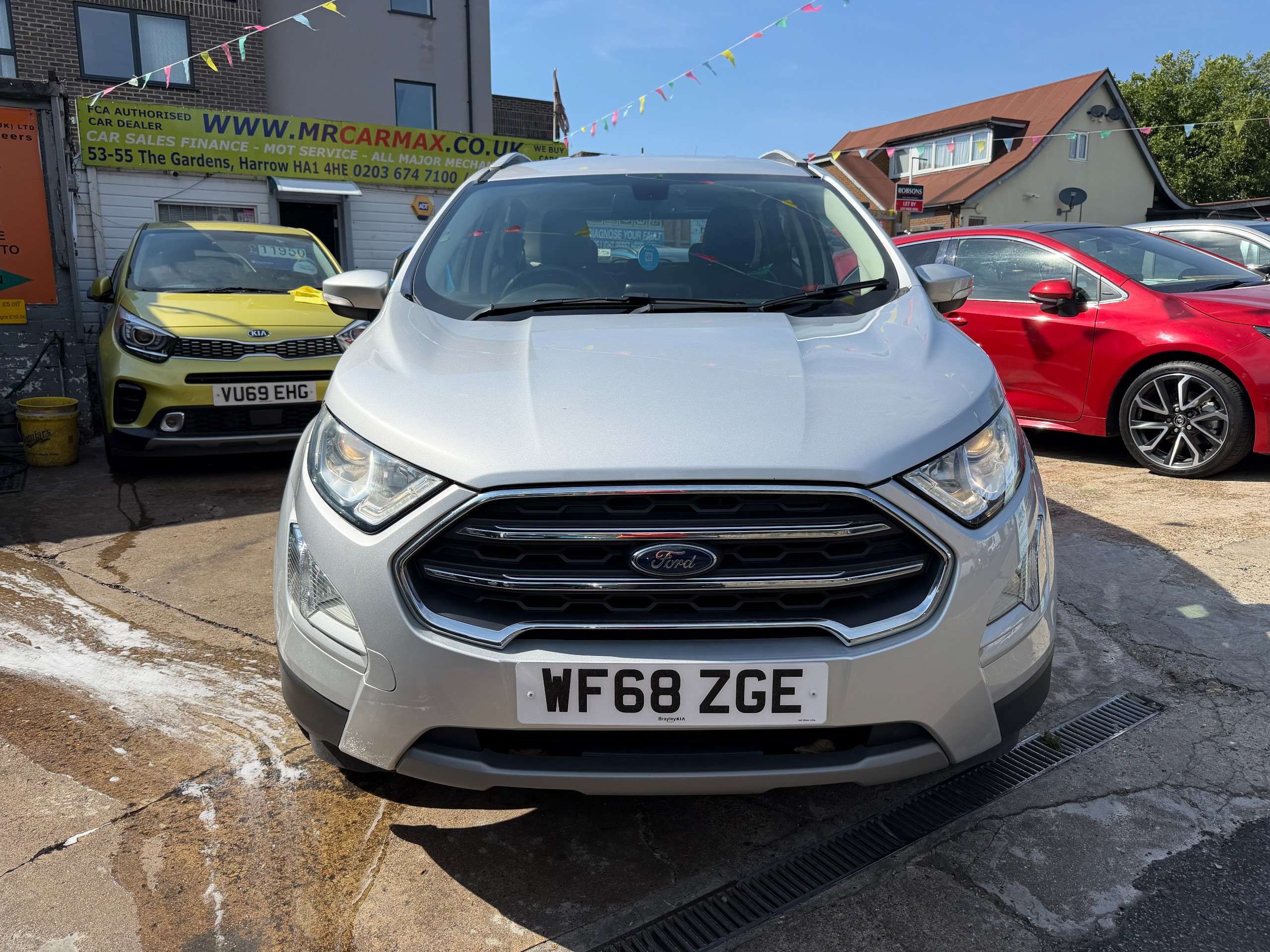 A 2018 FORD ECOSPORT 1.0T EcoBoost GPF Titanium SUV 5dr Petrol Auto Euro 6 (s/s) (125 ps) A 2018 FORD ECOSPORT 1.0T EcoBoost GPF Titanium SUV 5dr Petrol Auto Euro 6 (s/s) (125 ps)