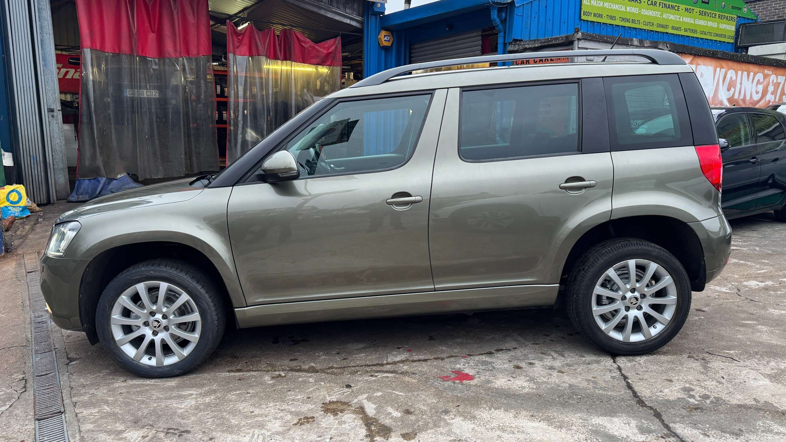 2015 SKODA YETI 2015 SKODA YETI
