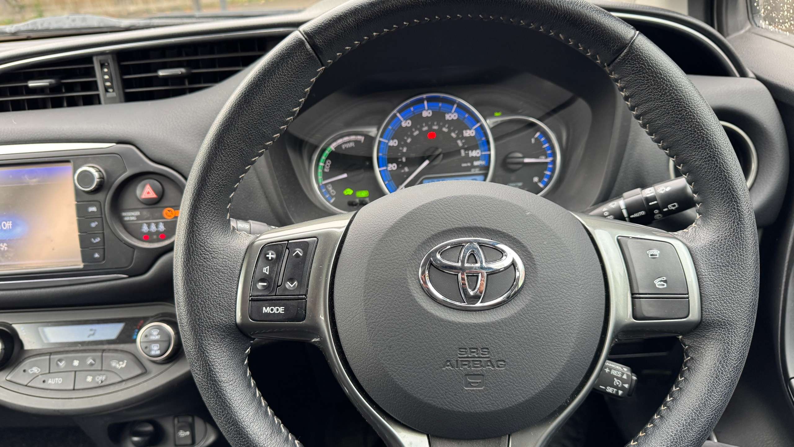 2015 TOYOTA YARIS 2015 TOYOTA YARIS