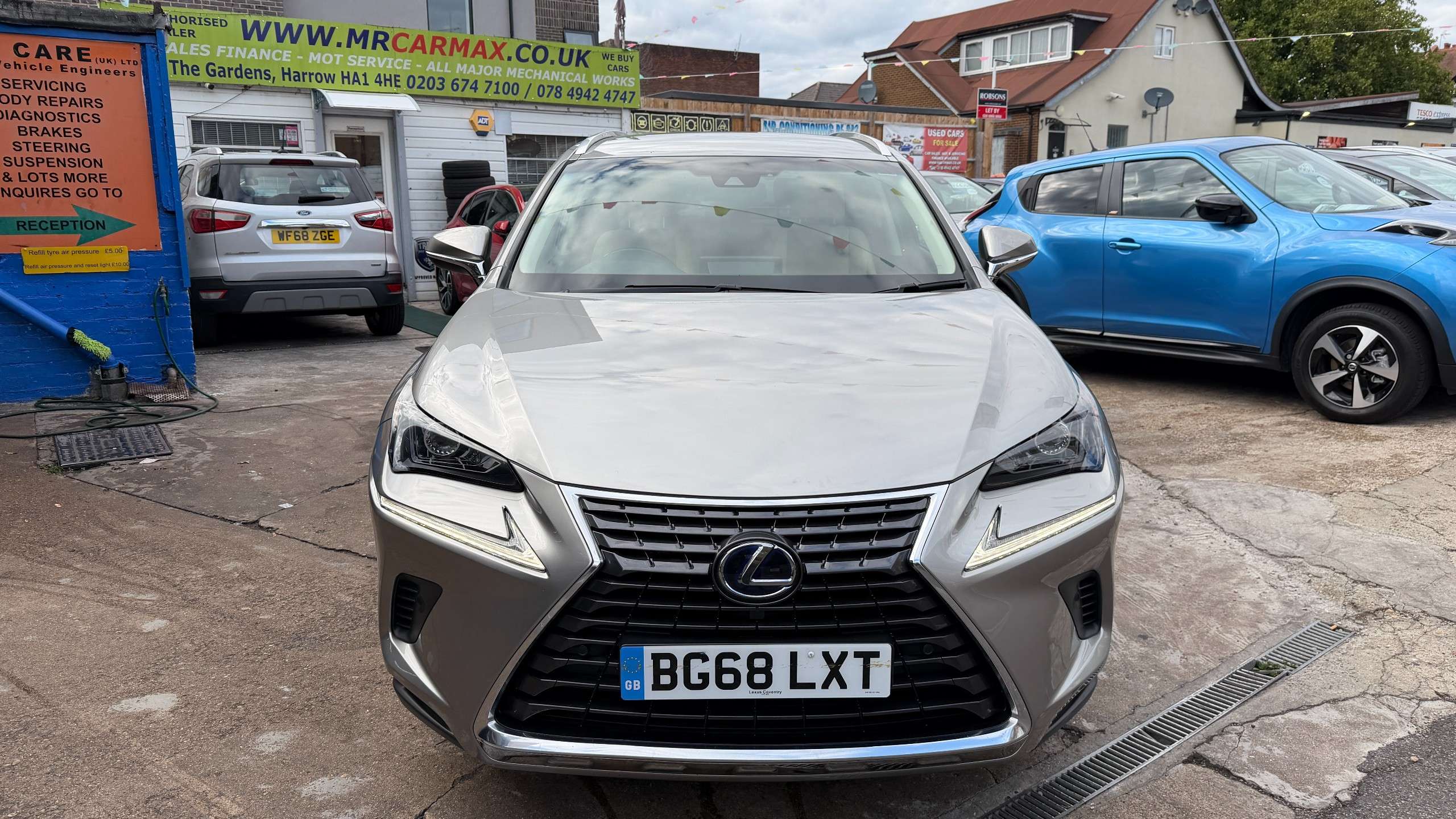A 2018 LEXUS NX 2.5 300h Luxury SUV 5dr Petrol Hybrid E-CVT 4WD Euro 6 (s/s) (197 ps) A 2018 LEXUS NX 2.5 300h Luxury SUV 5dr Petrol Hybrid E-CVT 4WD Euro 6 (s/s) (197 ps)