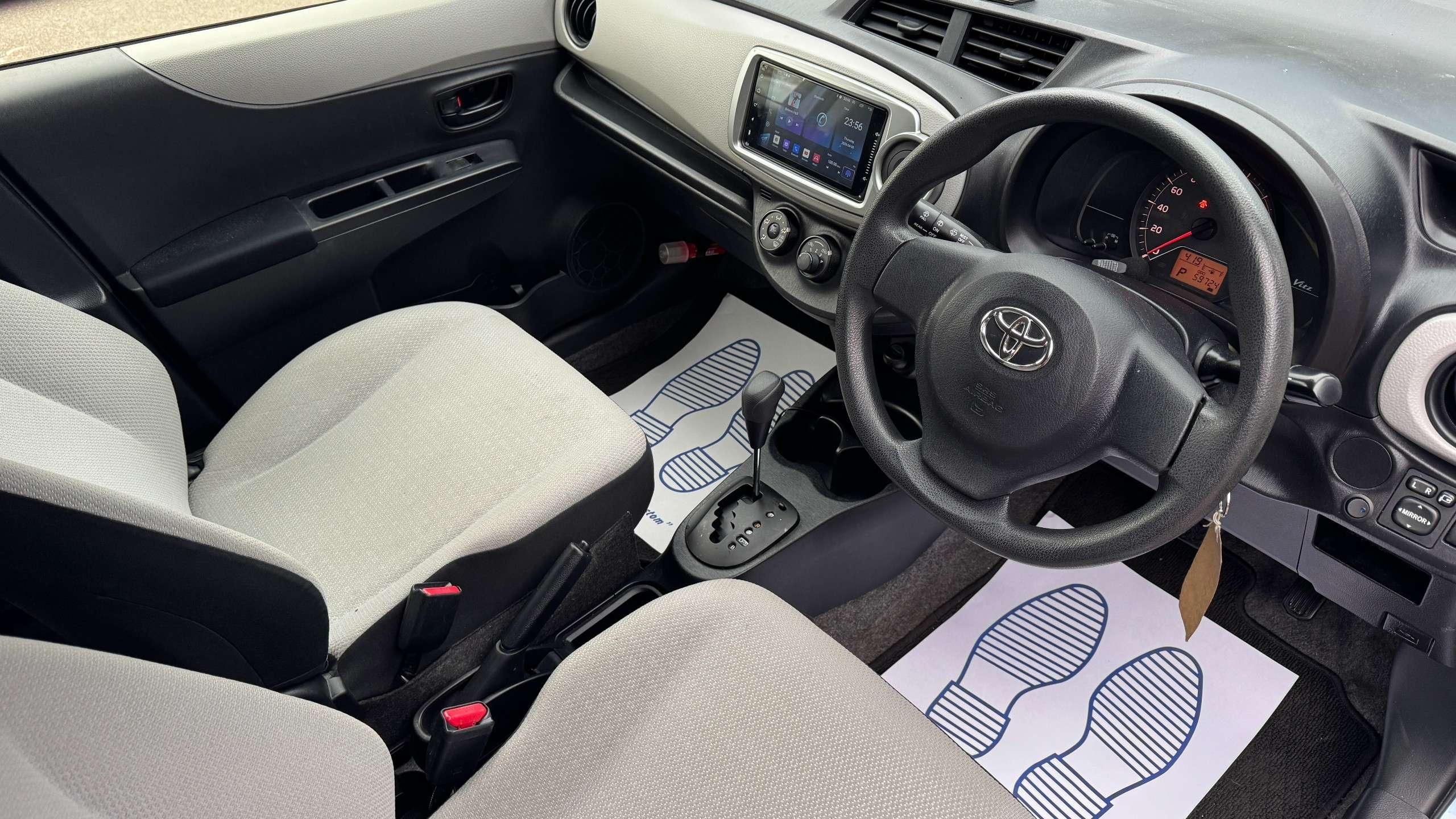 2012 TOYOTA VITZ 2012 TOYOTA VITZ