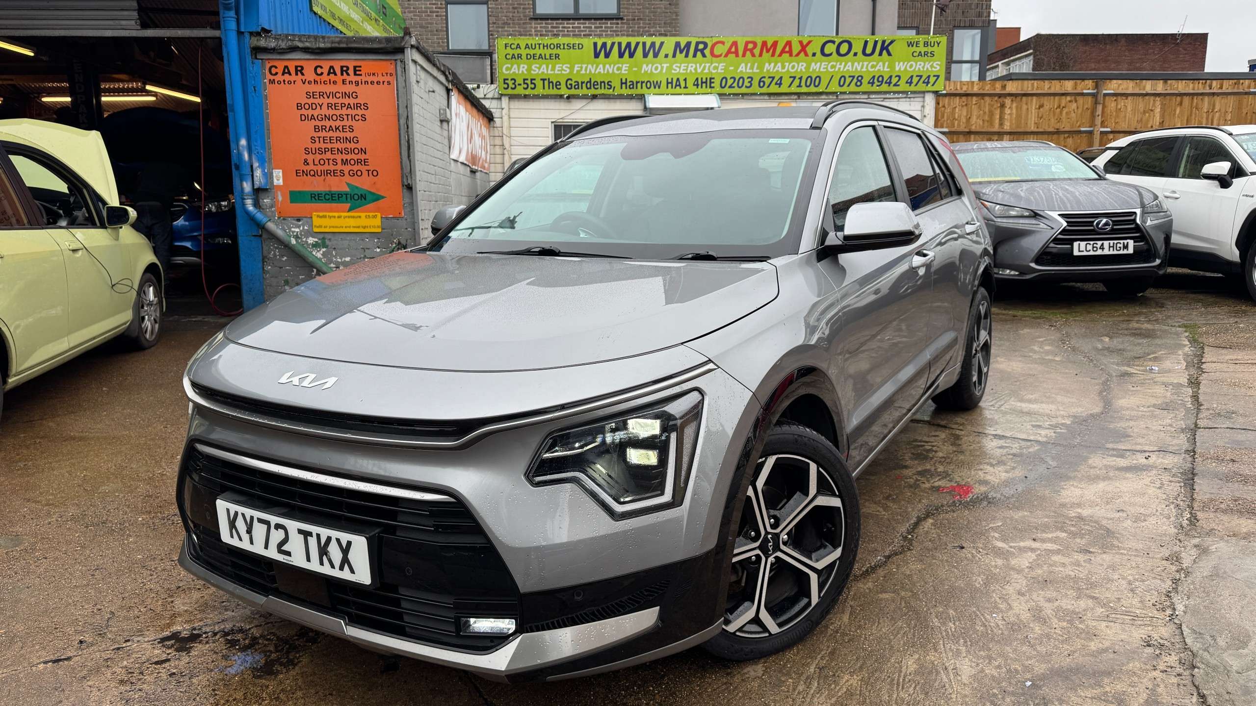 A 2022 KIA NIRO 1.6h GDi 3 SUV 5dr Petrol Hybrid DCT Euro 6 (s/s) (139 bhp) A 2022 KIA NIRO 1.6h GDi 3 SUV 5dr Petrol Hybrid DCT Euro 6 (s/s) (139 bhp)