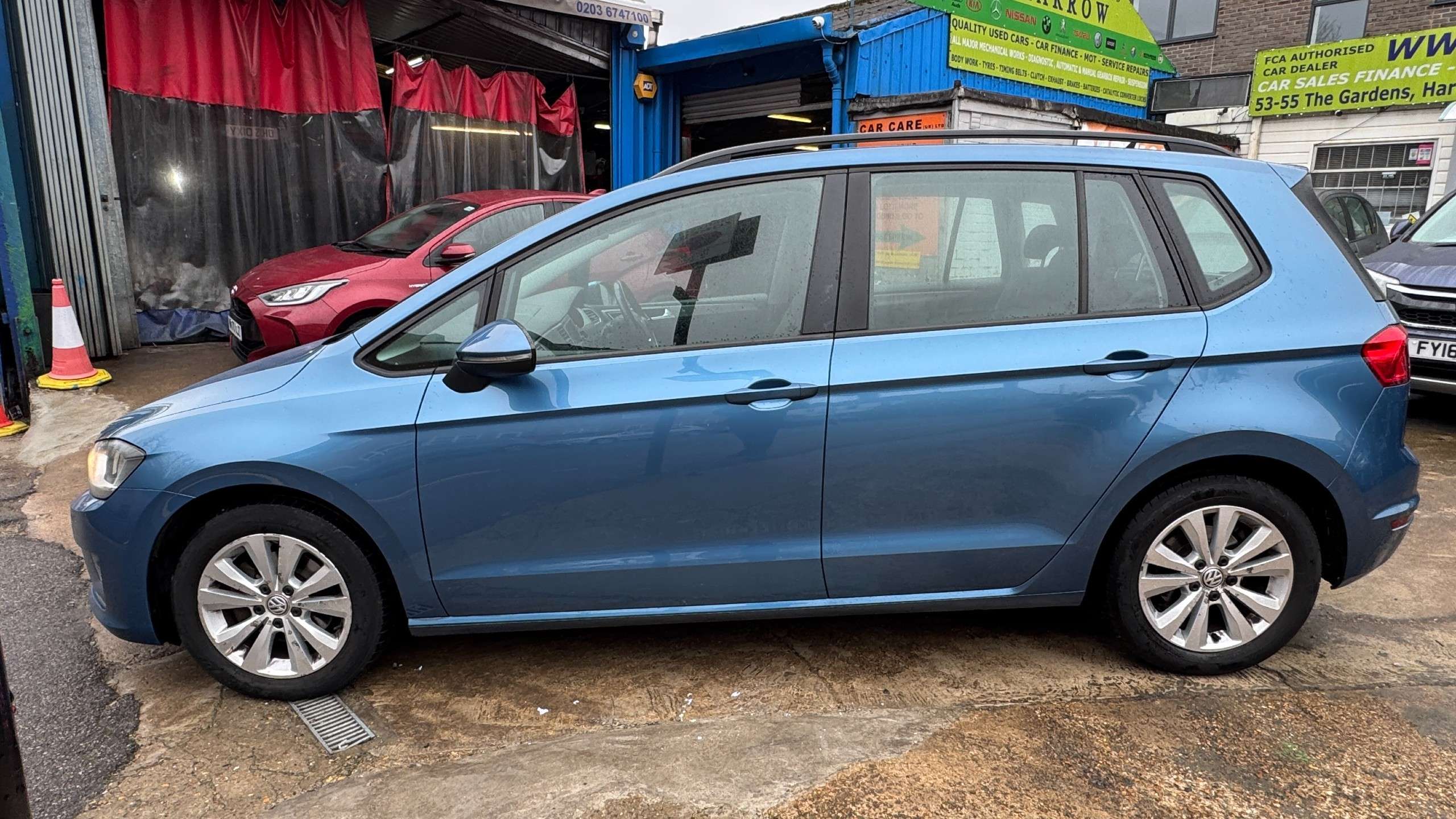 2017 VOLKSWAGEN GOLF SV 2017 VOLKSWAGEN GOLF SV