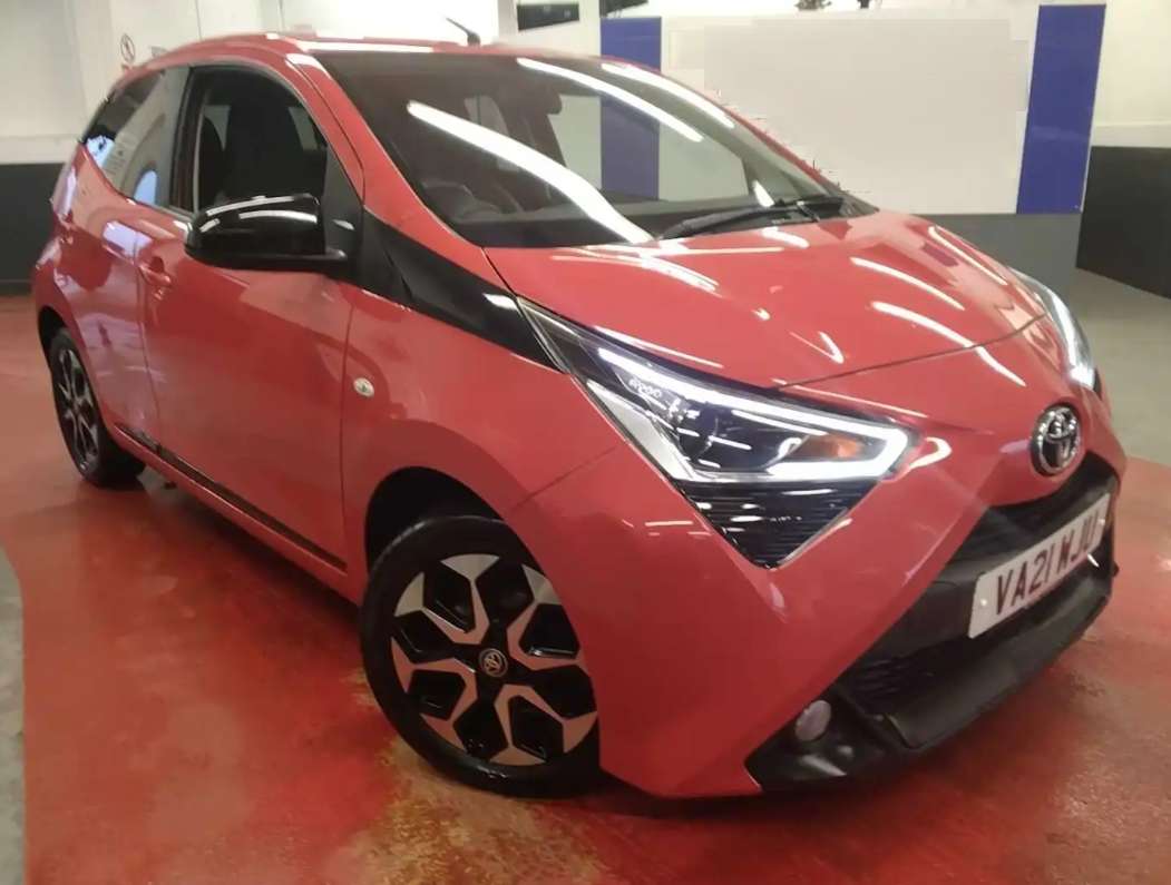A 2021 TOYOTA AYGO 1.0 VVT-i x-trend Hatchback 5dr Petrol Manual Euro 6 (s/s) (71 ps) A 2021 TOYOTA AYGO 1.0 VVT-i x-trend Hatchback 5dr Petrol Manual Euro 6 (s/s) (71 ps)