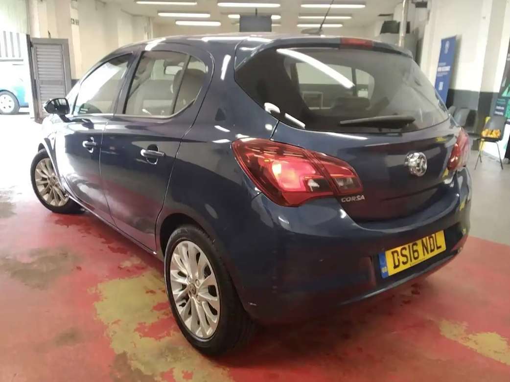A 2016 VAUXHALL CORSA 1.4i SE Hatchback 5dr Petrol Auto Euro 6 (90 ps) A 2016 VAUXHALL CORSA 1.4i SE Hatchback 5dr Petrol Auto Euro 6 (90 ps)