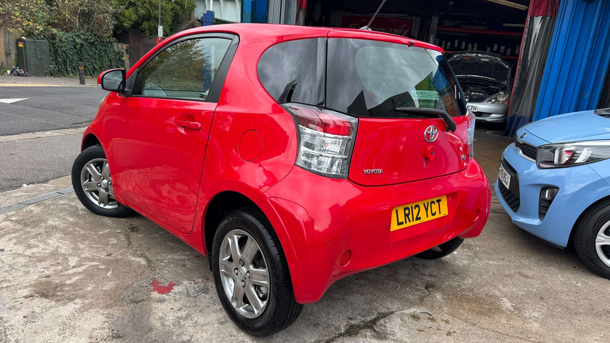 2012 TOYOTA IQ 2012 TOYOTA IQ