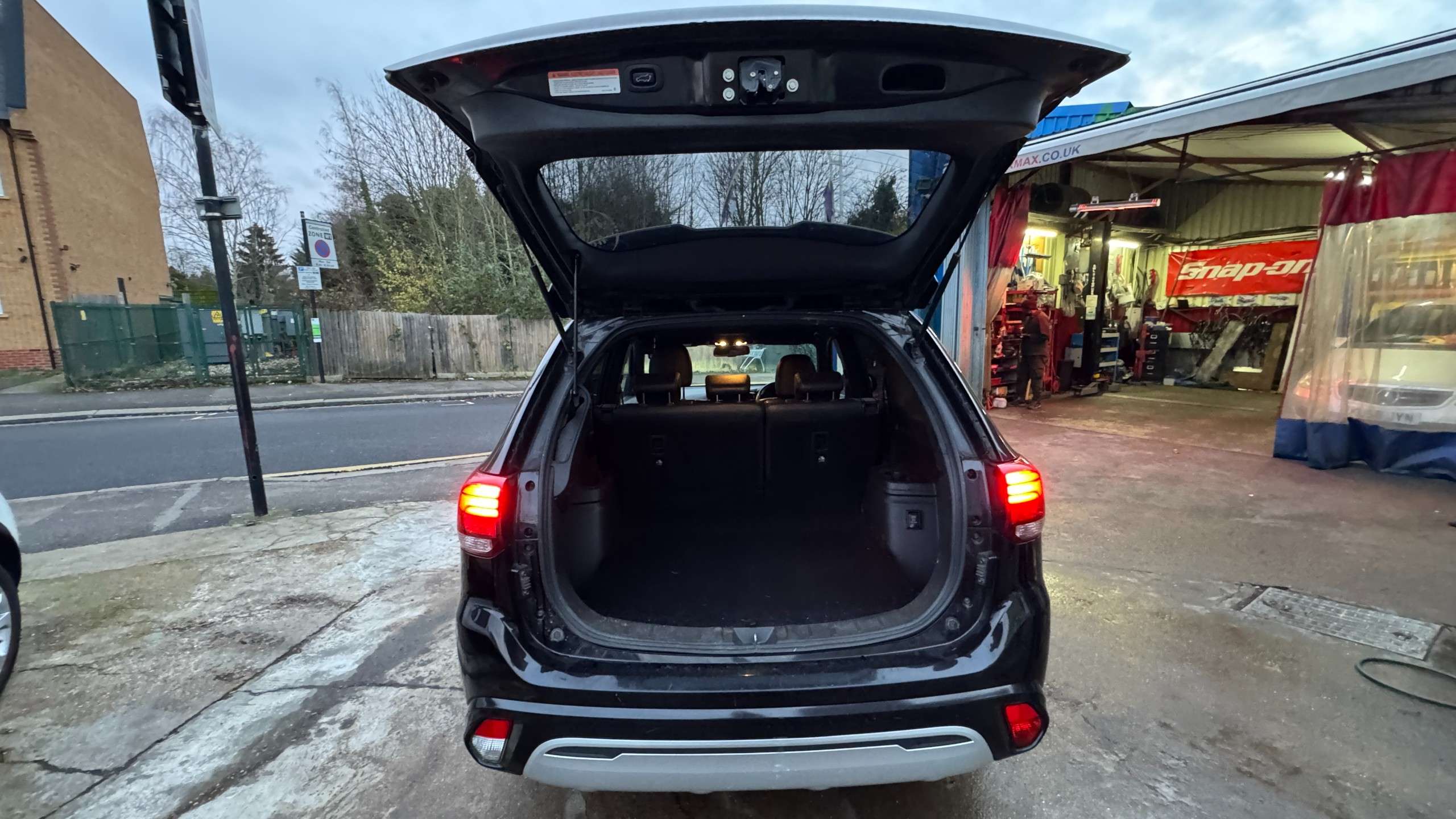 2018 MITSUBISHI OUTLANDER 2018 MITSUBISHI OUTLANDER