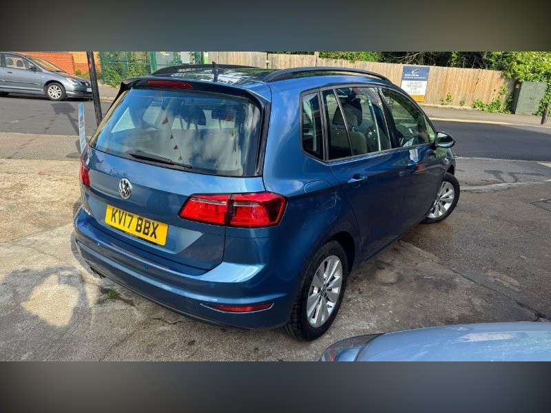 2017 VOLKSWAGEN GOLF SV 2017 VOLKSWAGEN GOLF SV