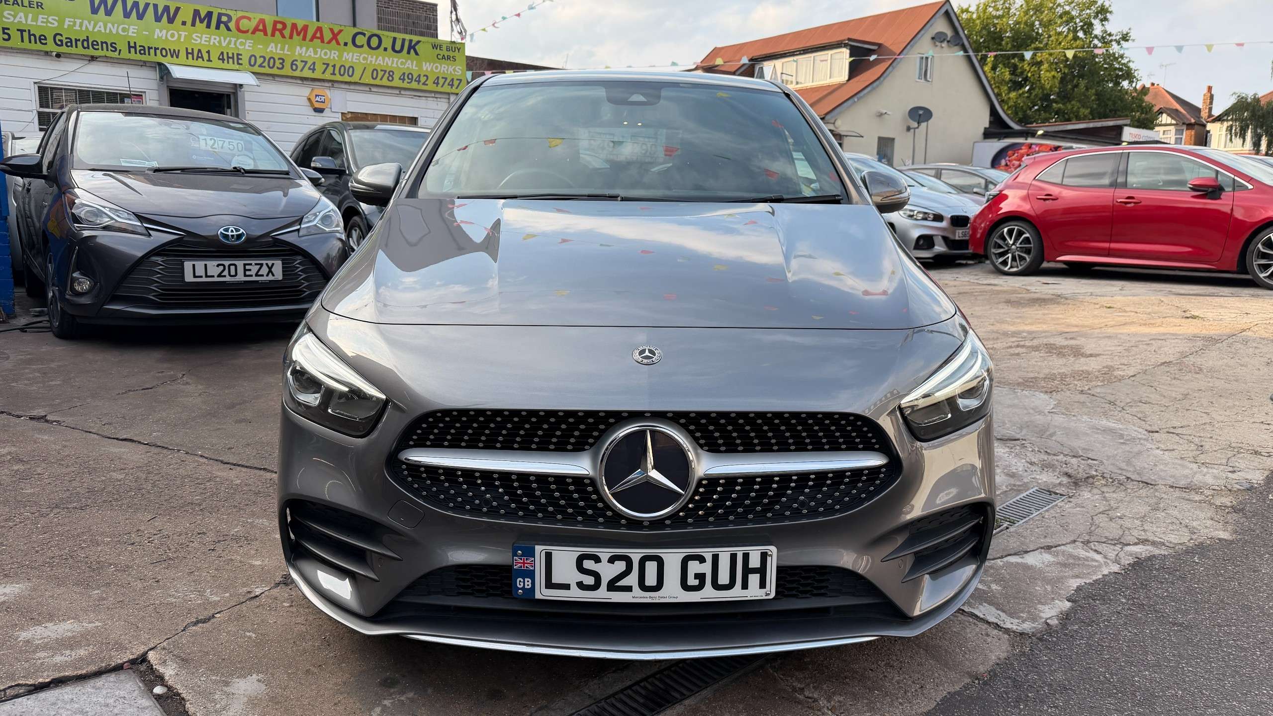 A 2020 MERCEDES-BENZ B CLASS 1.3 B180 AMG Line (Executive) MPV 5dr Petrol 7G-DCT Euro 6 (s/s) (136 ps) A 2020 MERCEDES-BENZ B CLASS 1.3 B180 AMG Line (Executive) MPV 5dr Petrol 7G-DCT Euro 6 (s/s) (136 ps)