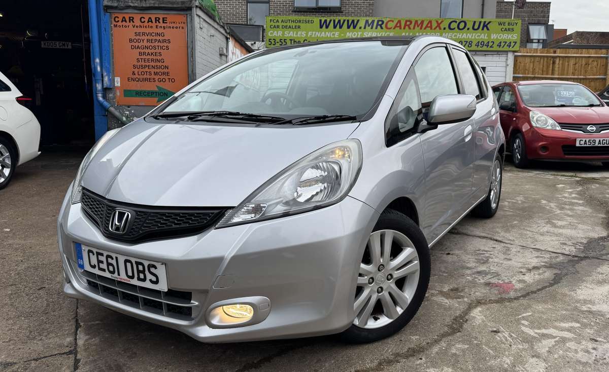 Check out this Honda Jazz 2011 Petrol Automatic