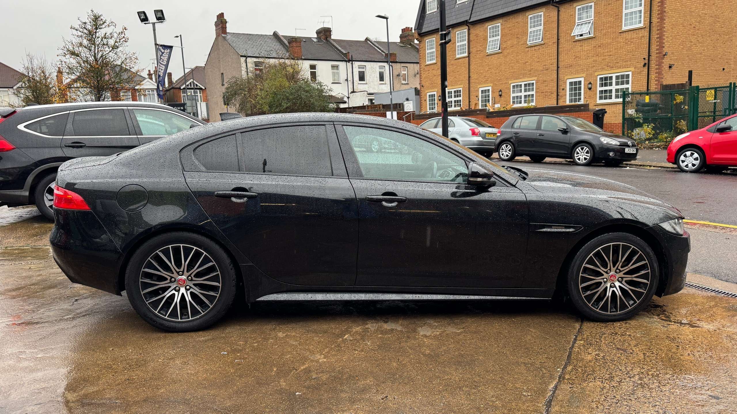 2019 JAGUAR XE 2019 JAGUAR XE