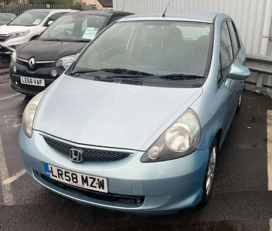A 2008 HONDA JAZZ 1.4 i-DSI SE Hatchback 5dr Petrol CVT-7 (139 g/km, 82 bhp) A 2008 HONDA JAZZ 1.4 i-DSI SE Hatchback 5dr Petrol CVT-7 (139 g/km, 82 bhp)