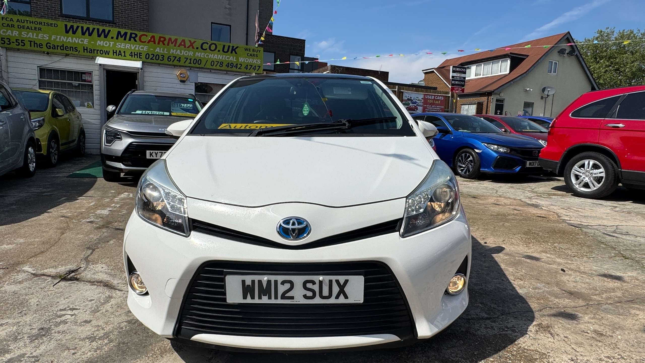 A 2012 TOYOTA YARIS 1.5 VVT-h T Spirit Hatchback 5dr Petrol Hybrid CVT Euro 5 (101 ps) A 2012 TOYOTA YARIS 1.5 VVT-h T Spirit Hatchback 5dr Petrol Hybrid CVT Euro 5 (101 ps)