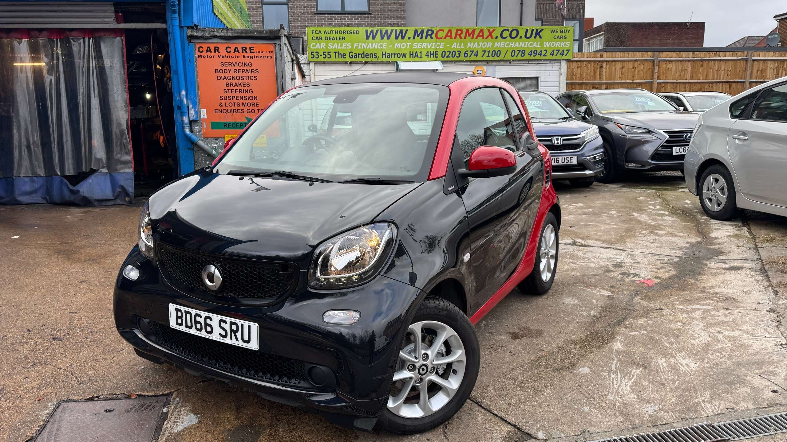 A 2016 SMART FORTWO 1.0 Passion (Premium) Coupe 2dr Petrol Twinamic Euro 6 (s/s) (71 ps) A 2016 SMART FORTWO 1.0 Passion (Premium) Coupe 2dr Petrol Twinamic Euro 6 (s/s) (71 ps)