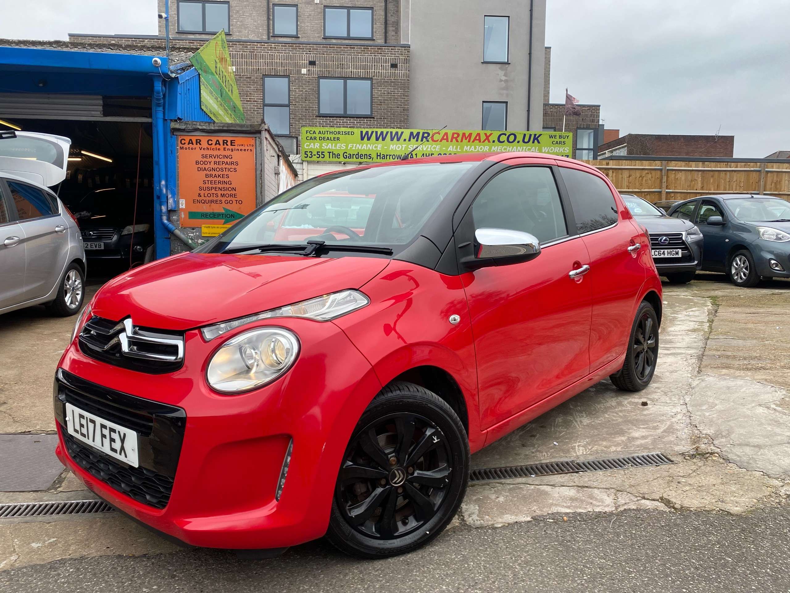 A 2017 CITROEN C1 1.0 VTi Flair Hatchback 5dr Petrol ETG5 Euro 6 (68 ps) A 2017 CITROEN C1 1.0 VTi Flair Hatchback 5dr Petrol ETG5 Euro 6 (68 ps)