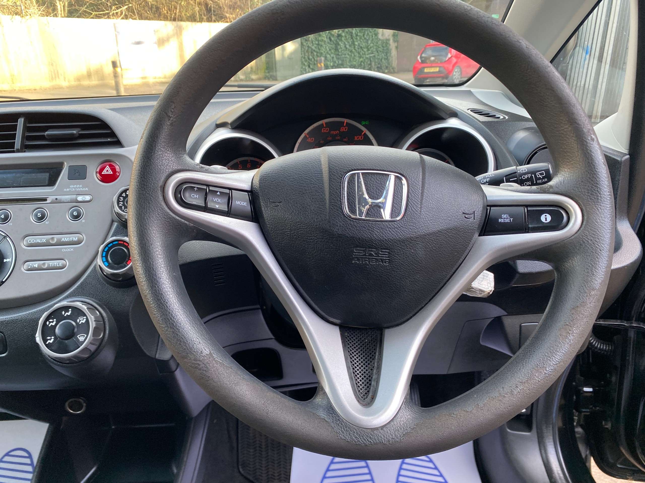 2011 HONDA JAZZ 2011 HONDA JAZZ