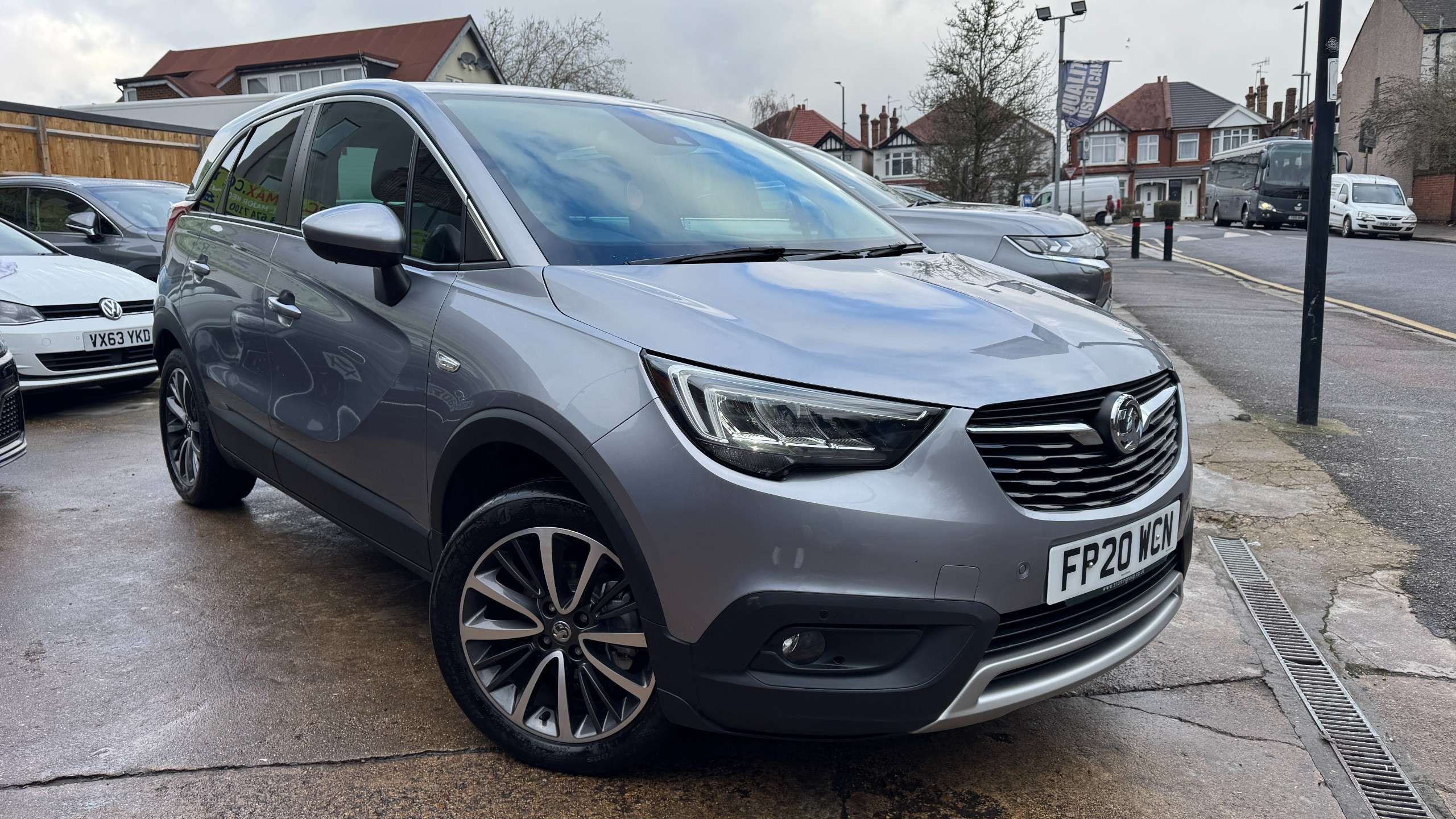 A 2020 VAUXHALL CROSSLAND X 1.2 Turbo Elite SUV 5dr Petrol Auto Euro 6 (s/s) (130 ps) A 2020 VAUXHALL CROSSLAND X 1.2 Turbo Elite SUV 5dr Petrol Auto Euro 6 (s/s) (130 ps)