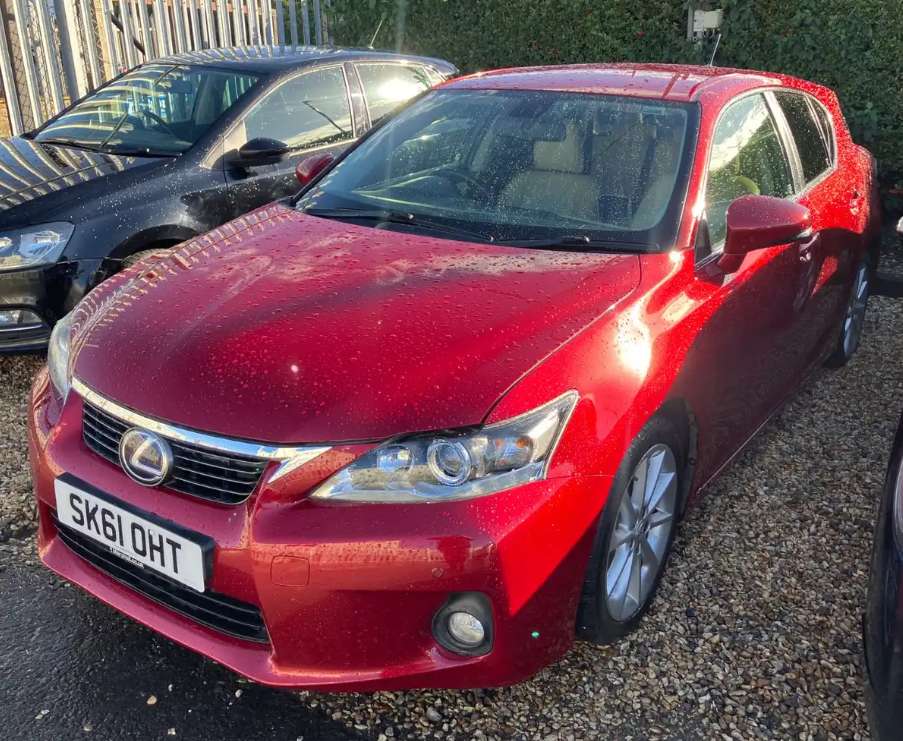A 2011 LEXUS CT 1.8 200h SE-L Hatchback 5dr Petrol Hybrid CVT Euro 5 (s/s) (136 ps) A 2011 LEXUS CT 1.8 200h SE-L Hatchback 5dr Petrol Hybrid CVT Euro 5 (s/s) (136 ps)
