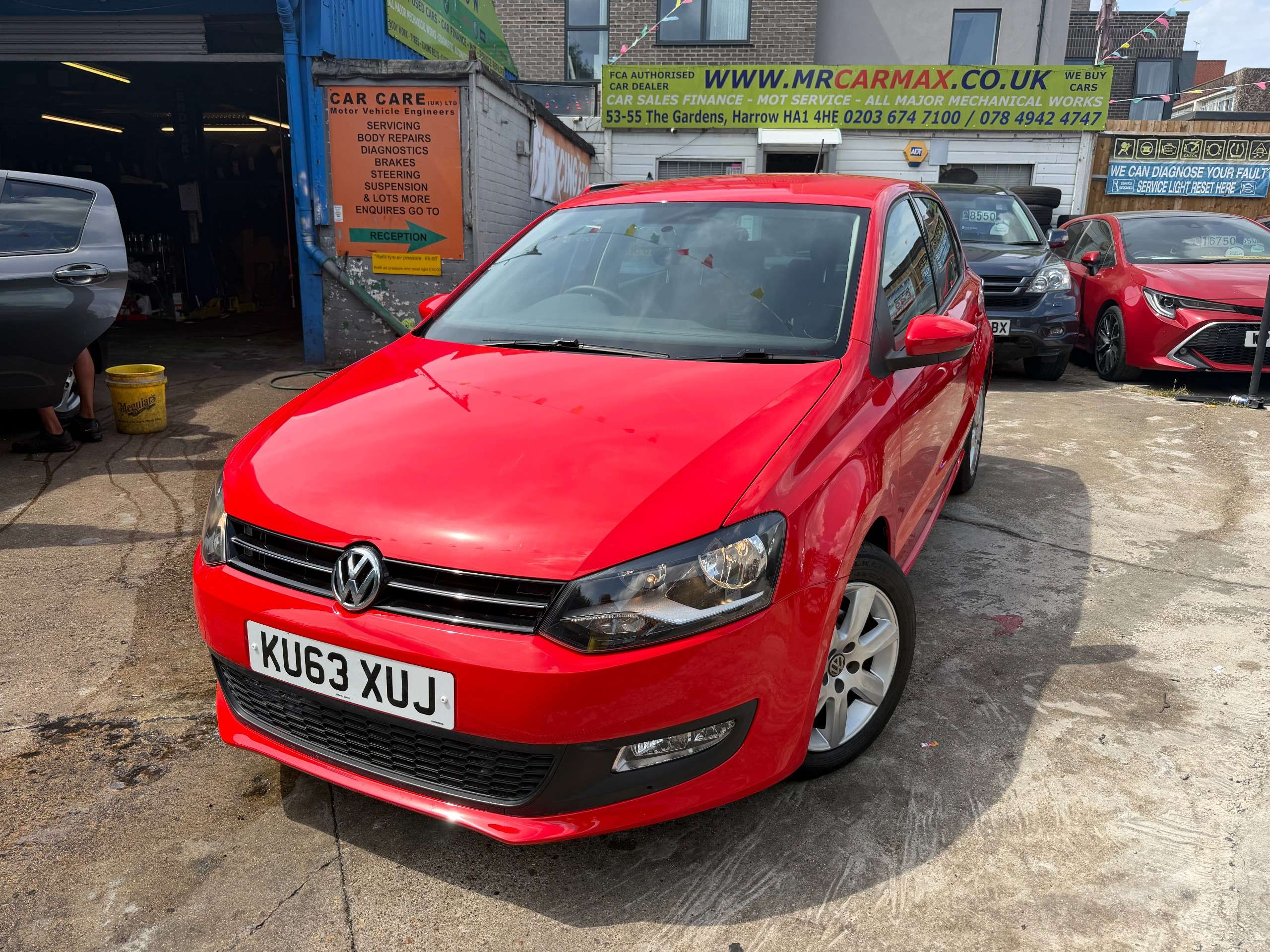 A 2013 VOLKSWAGEN POLO 1.4 Match Edition Hatchback 5dr Petrol DSG Euro 5 (85 ps) A 2013 VOLKSWAGEN POLO 1.4 Match Edition Hatchback 5dr Petrol DSG Euro 5 (85 ps)