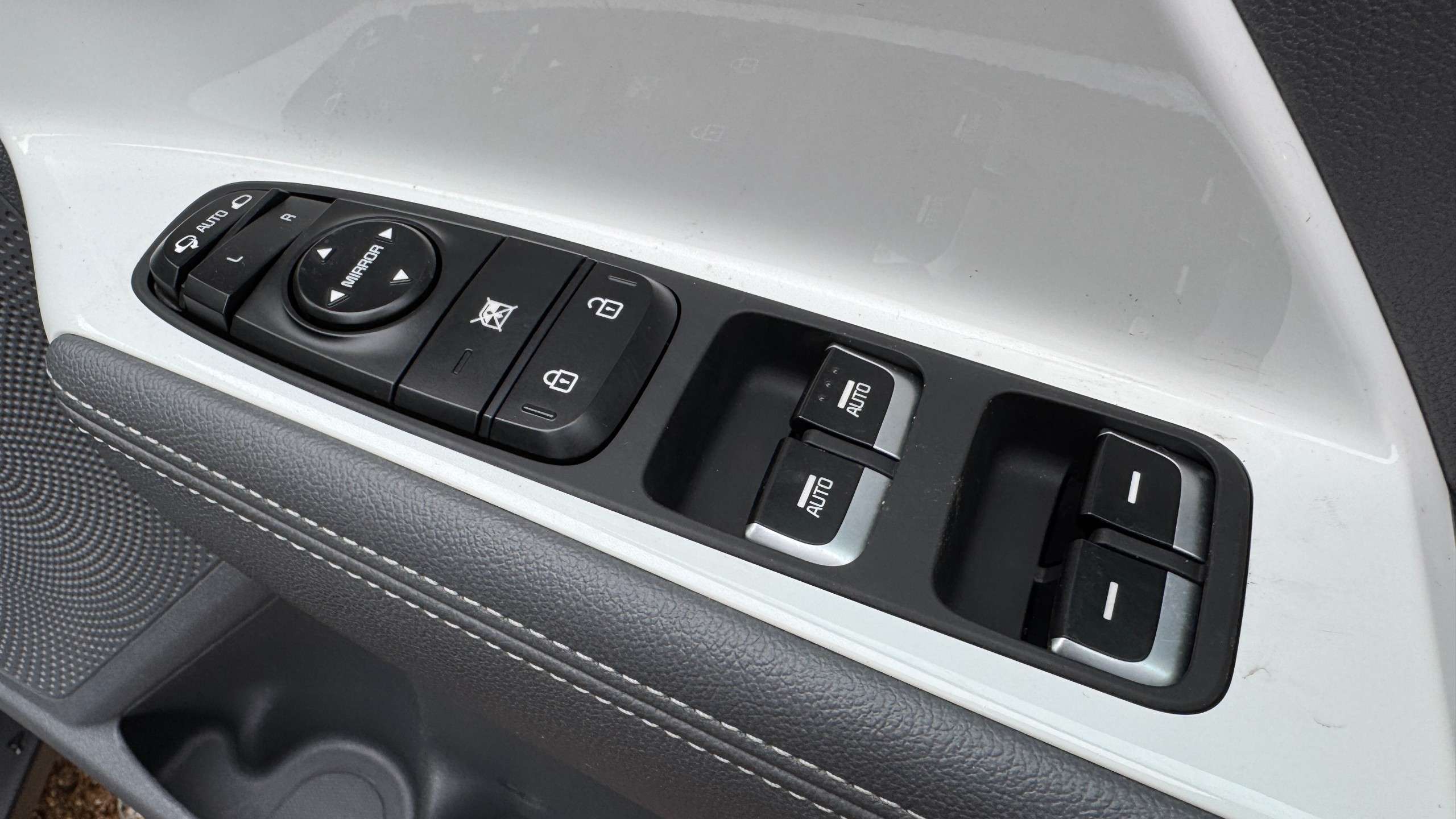 2017 KIA NIRO 2017 KIA NIRO