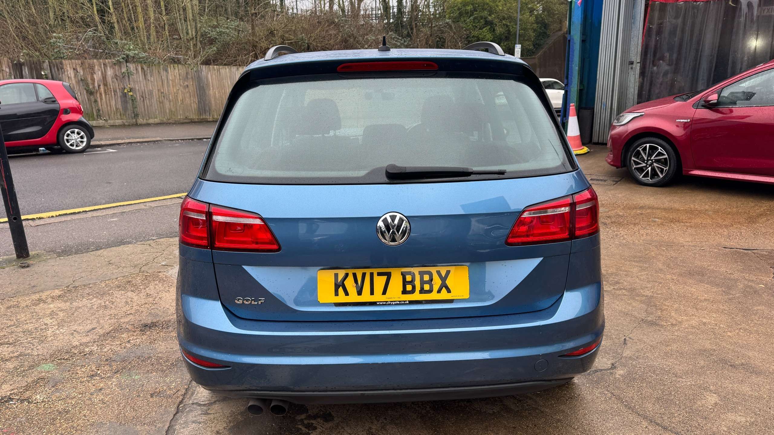 2017 VOLKSWAGEN GOLF SV 2017 VOLKSWAGEN GOLF SV