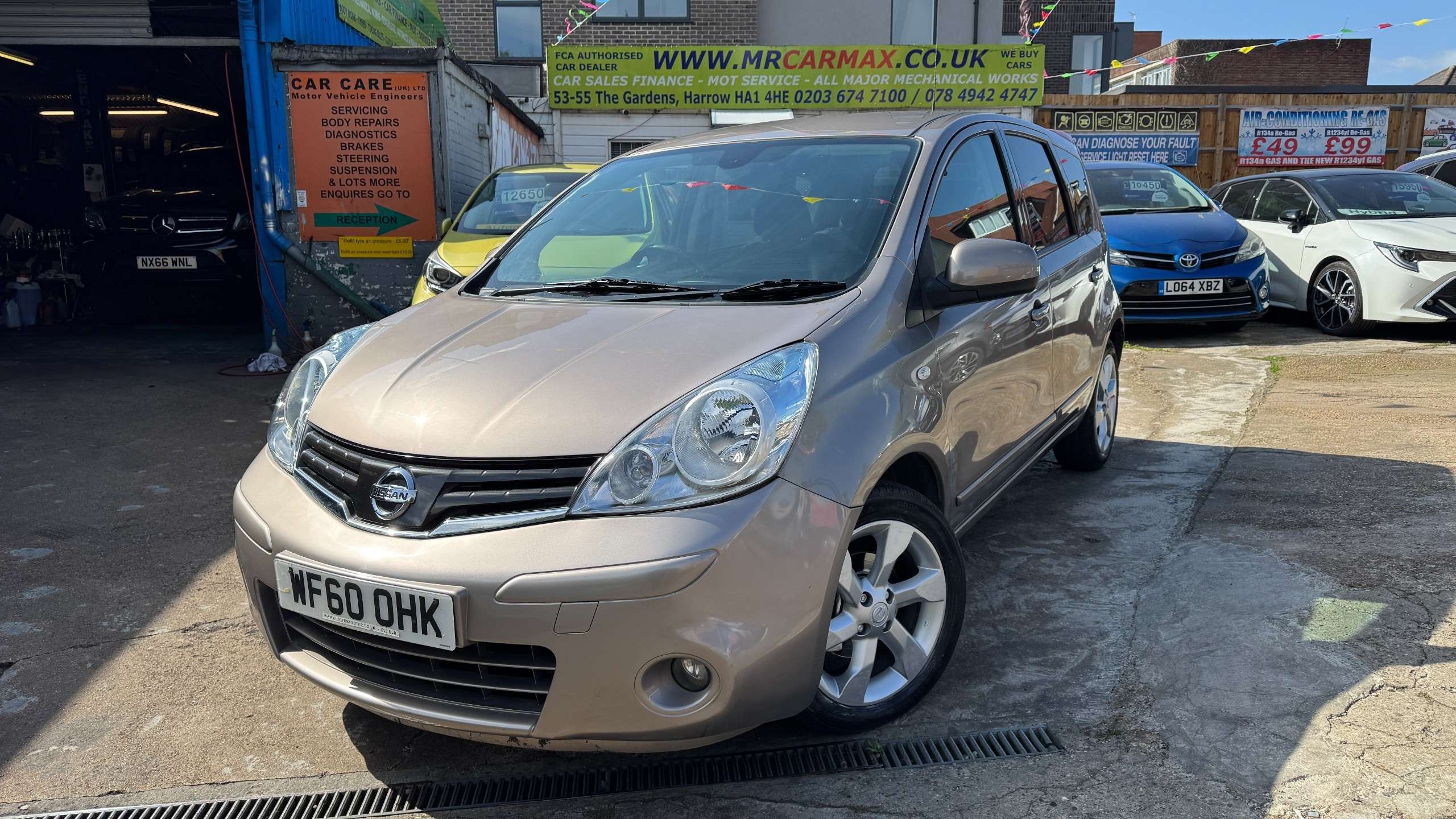 A 2011 NISSAN NOTE 1.6 16V Tekna Hatchback 5dr Petrol Auto Euro 5 (110 ps) A 2011 NISSAN NOTE 1.6 16V Tekna Hatchback 5dr Petrol Auto Euro 5 (110 ps)
