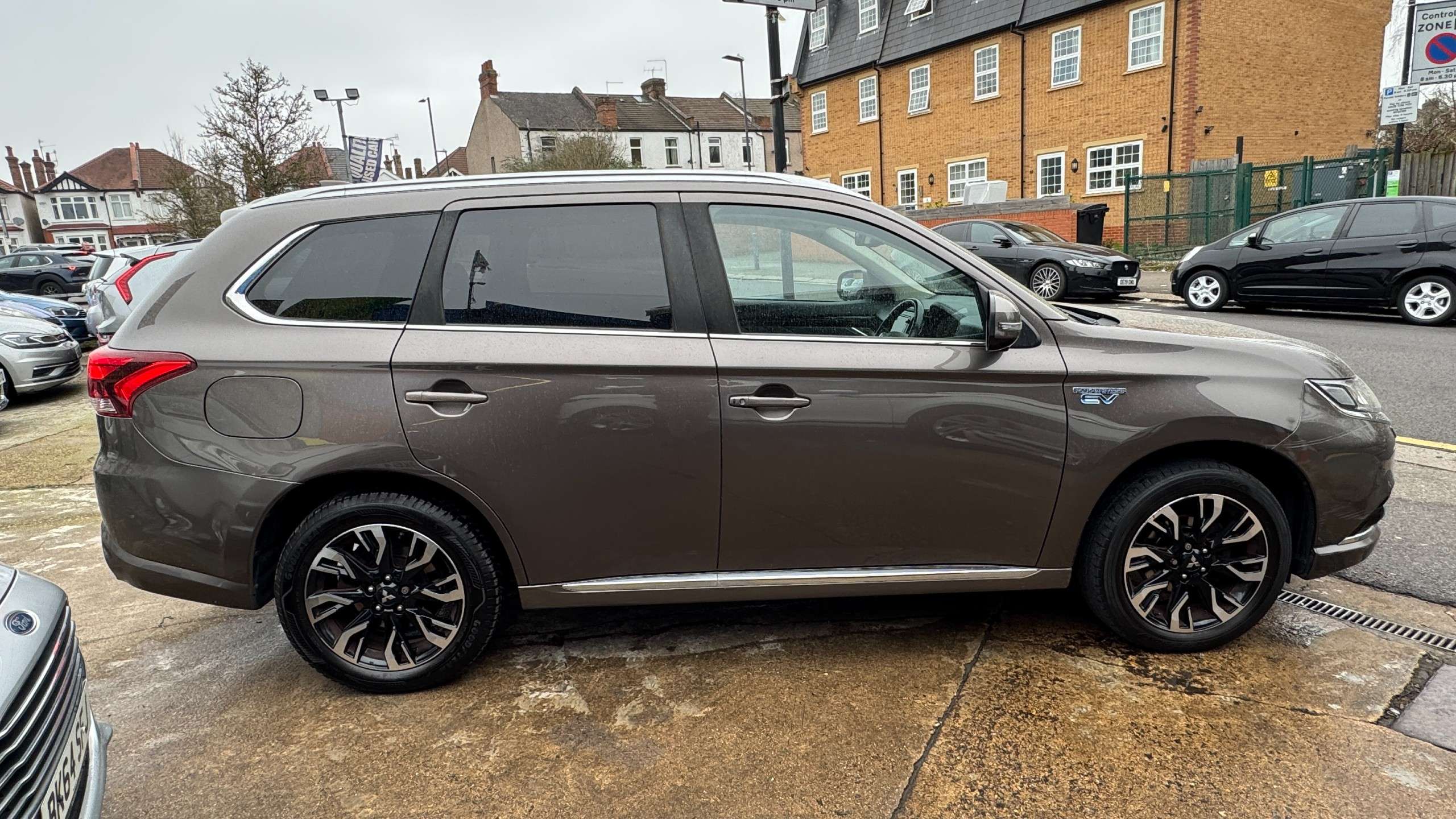 2017 MITSUBISHI OUTLANDER 2017 MITSUBISHI OUTLANDER